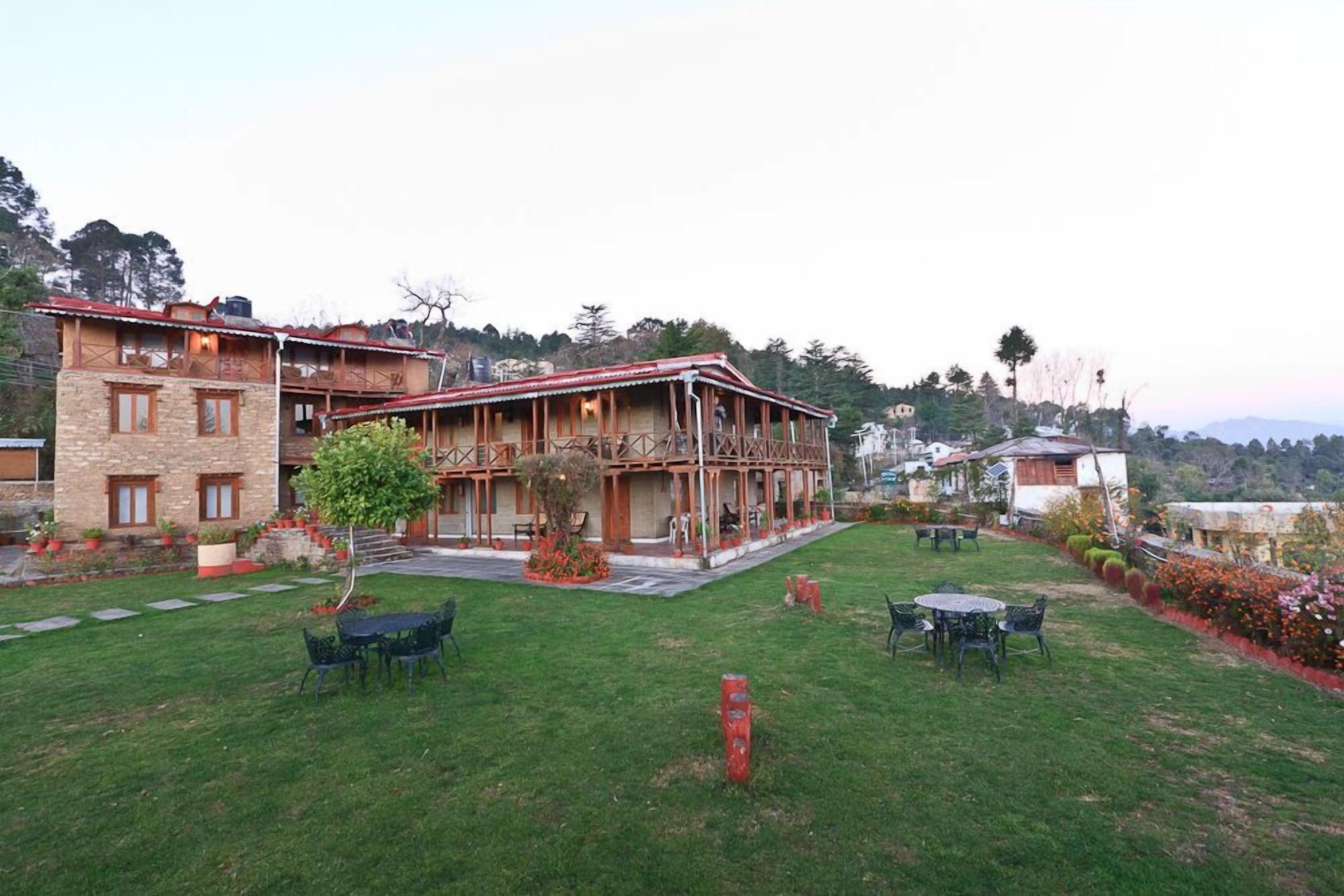 Varios Chevron Eco Lodge