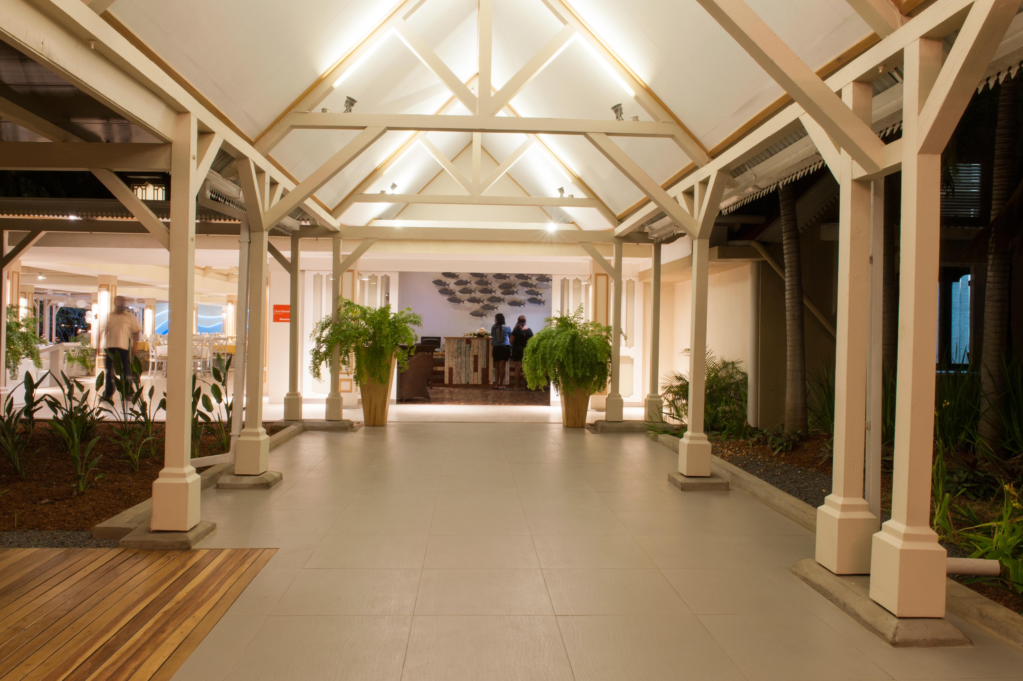 Vista Lobby Villas Caroline Resort