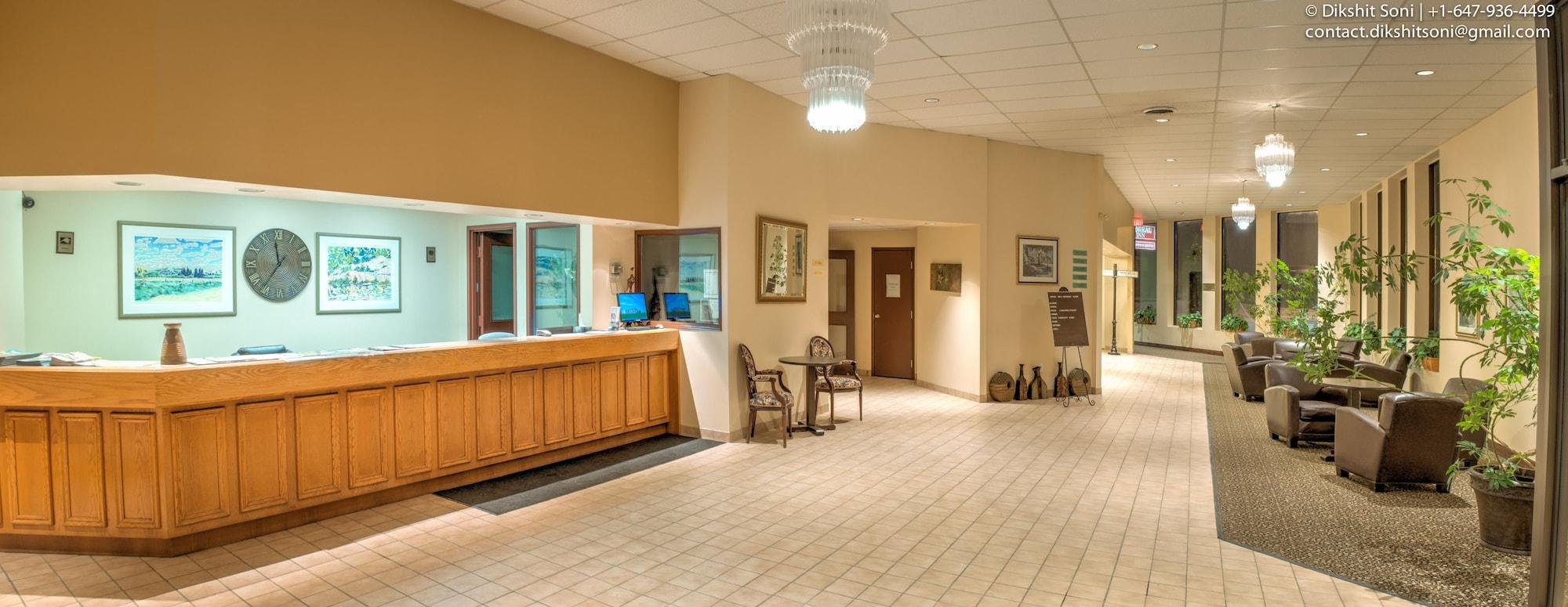 Vista Lobby Travelodge by Wyndham Lindsay