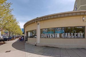 Alojamiento - Comfort Inn The Pointe