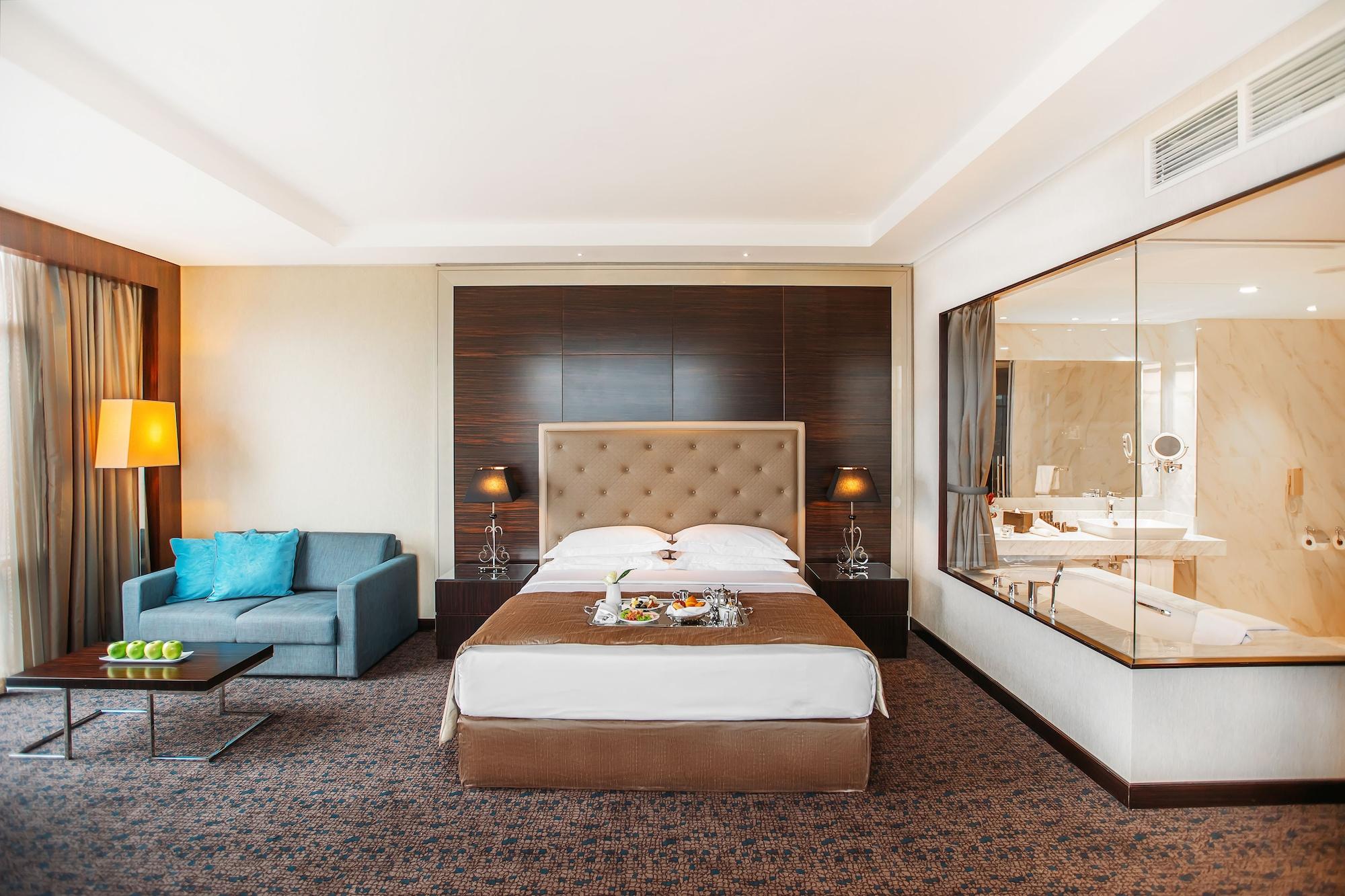 Habitación The Biltmore Hotel Tbilisi