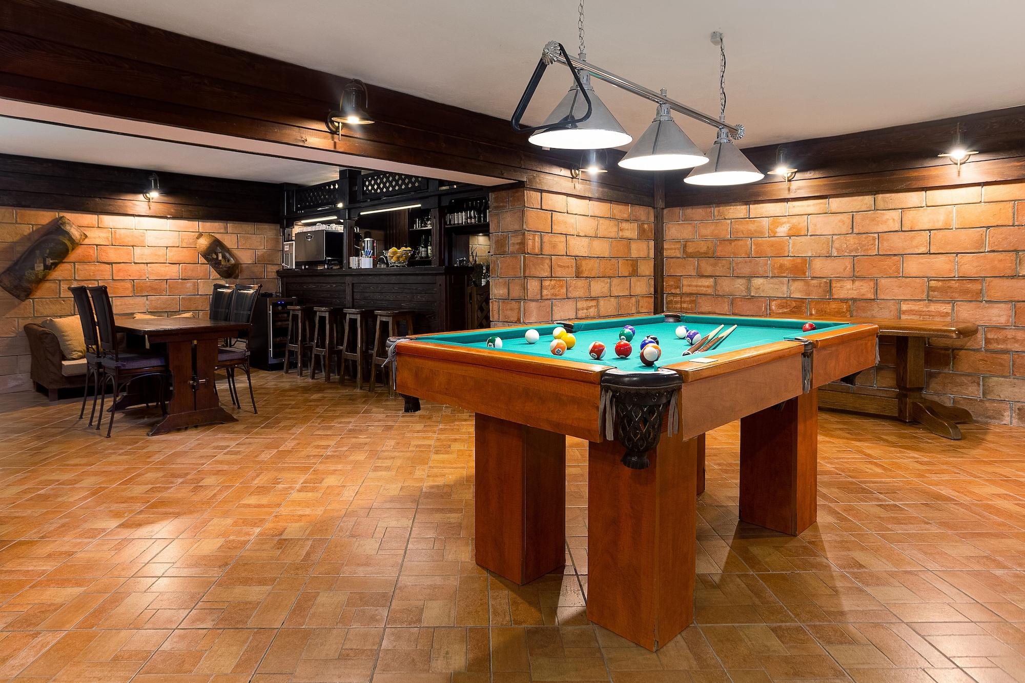 Instalaciones Recreativas Muntele Rece