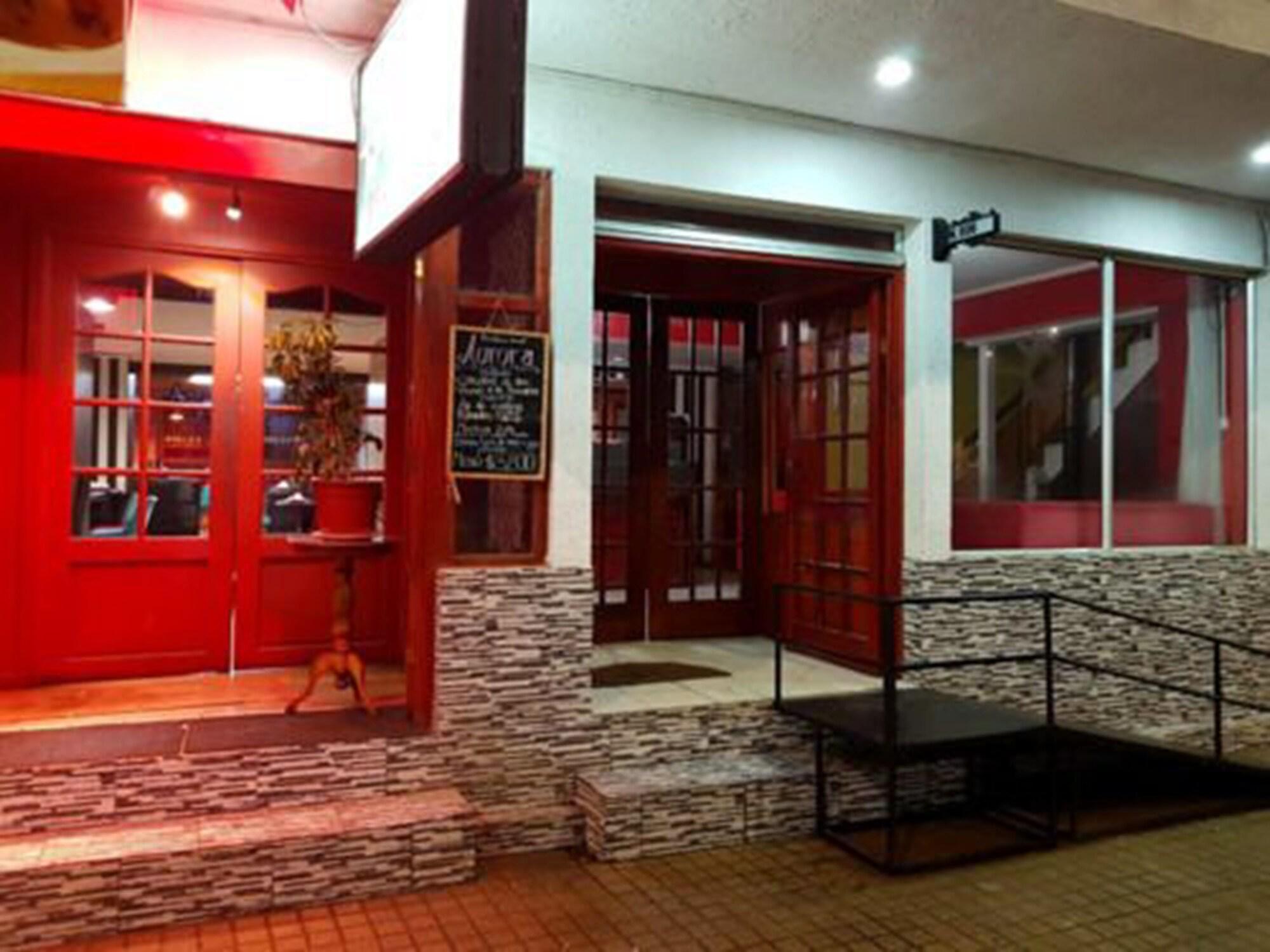 Vista Exterior Hotel Aurora Tome