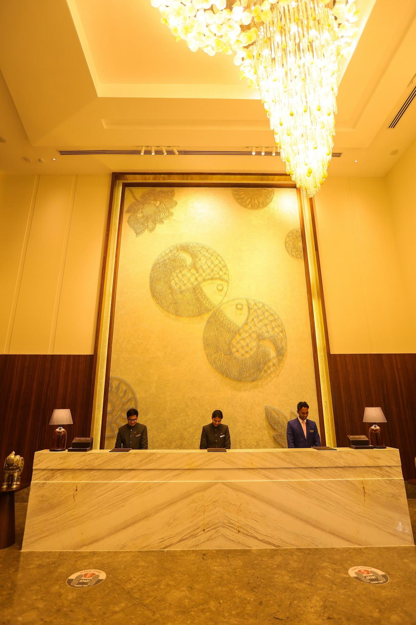 Vista Lobby Radisson Bhopal