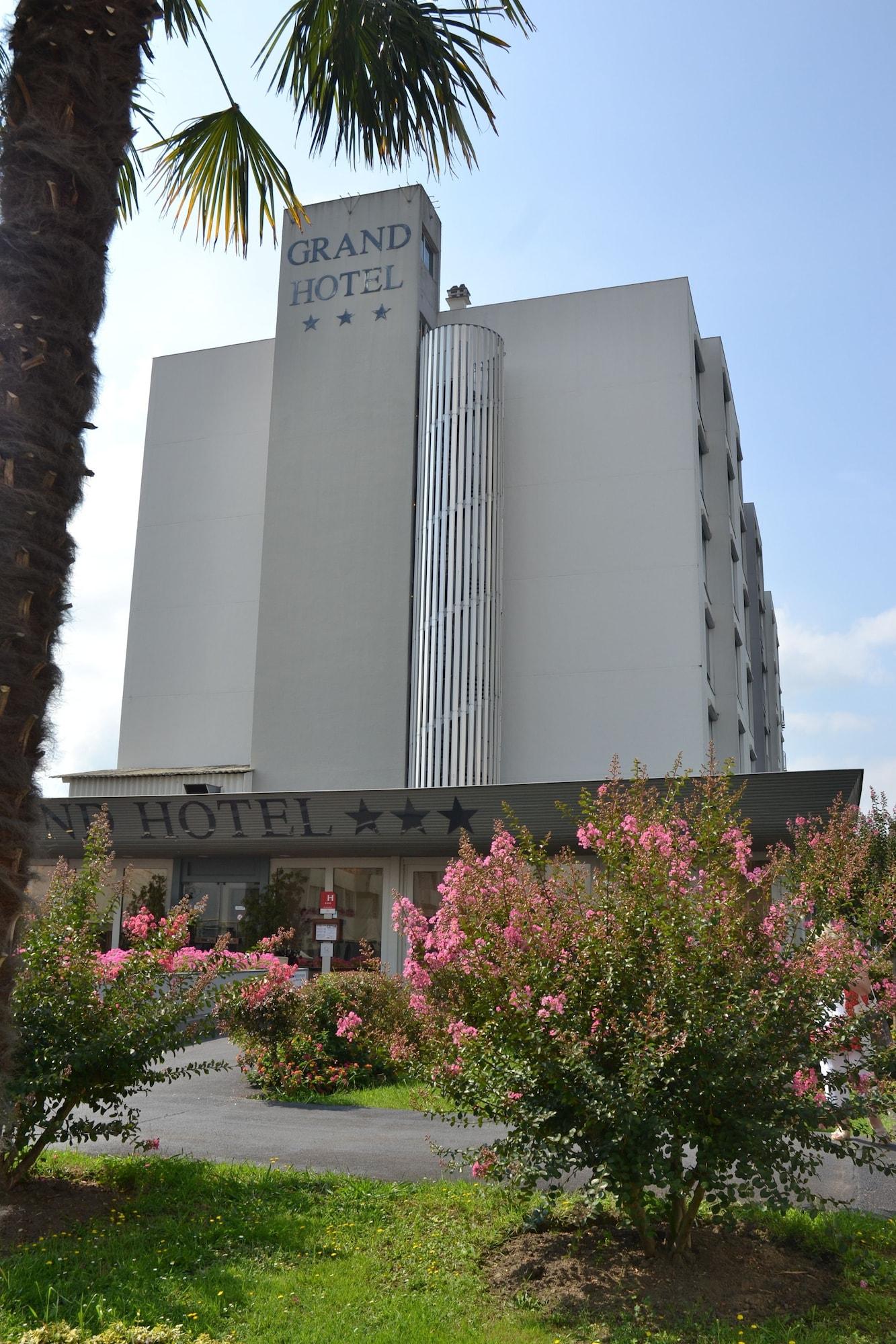Vista Exterior Le Grand Hotel