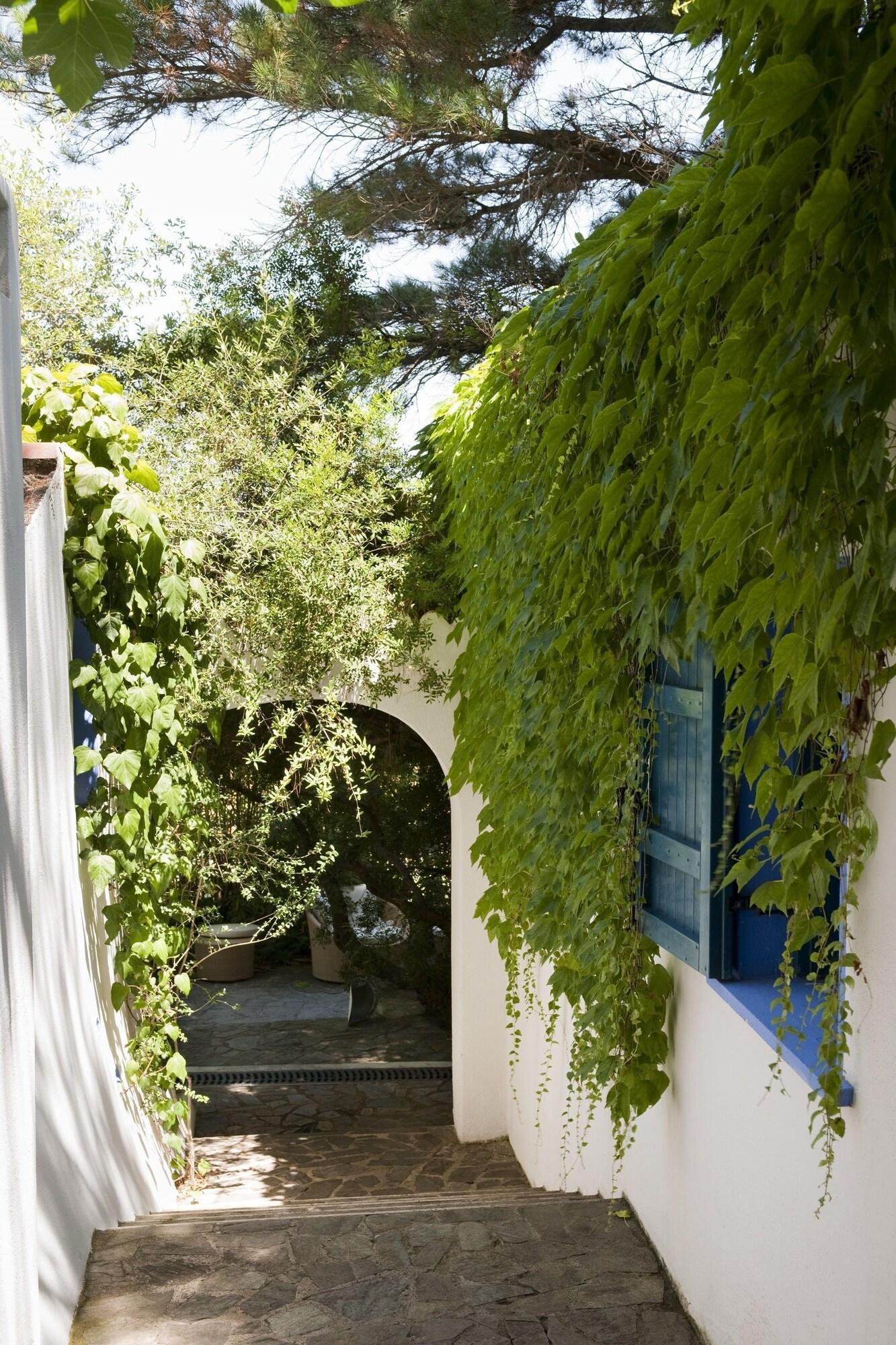 Vista Exterior Su Gologone