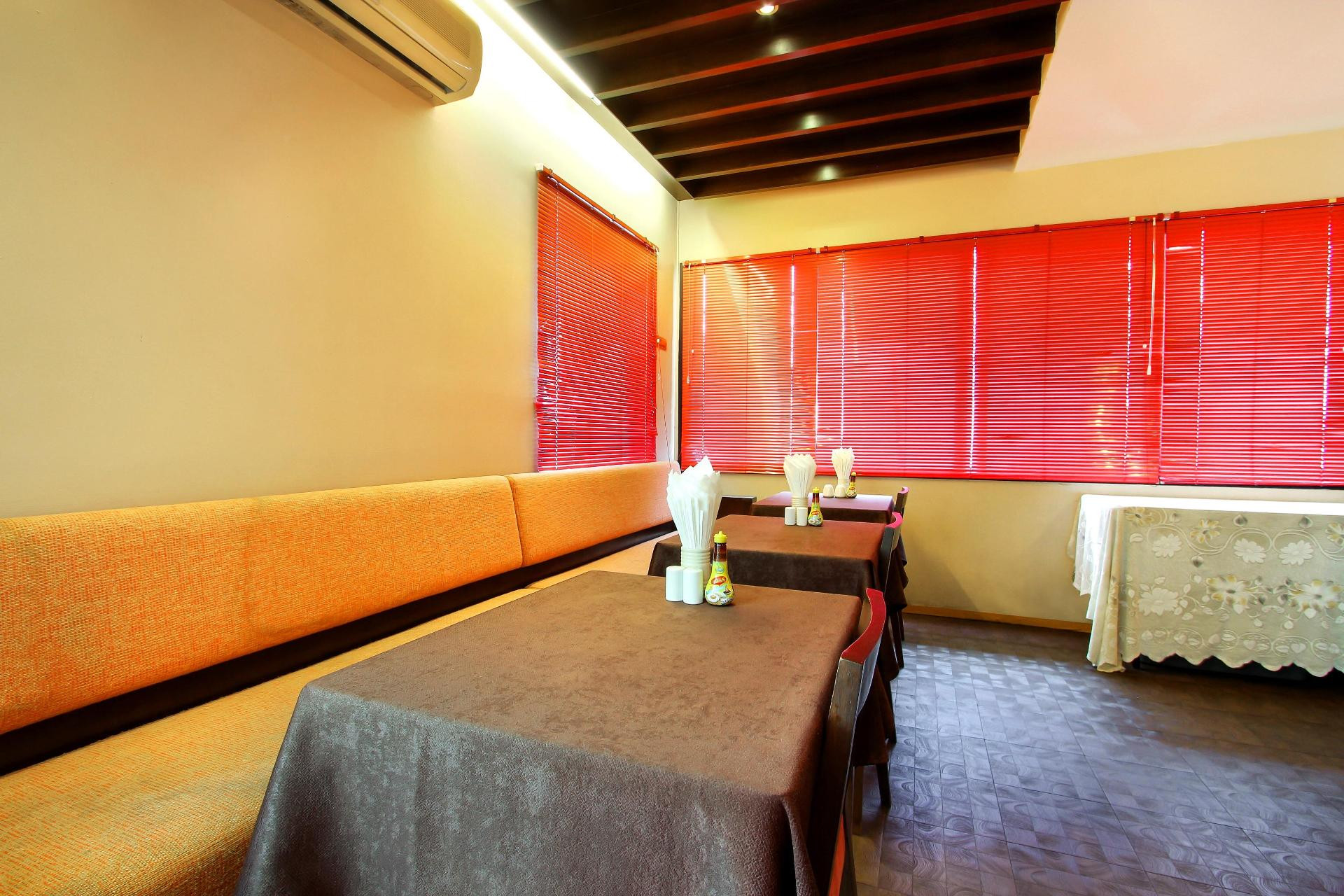 Restaurant Bally Suite Silom