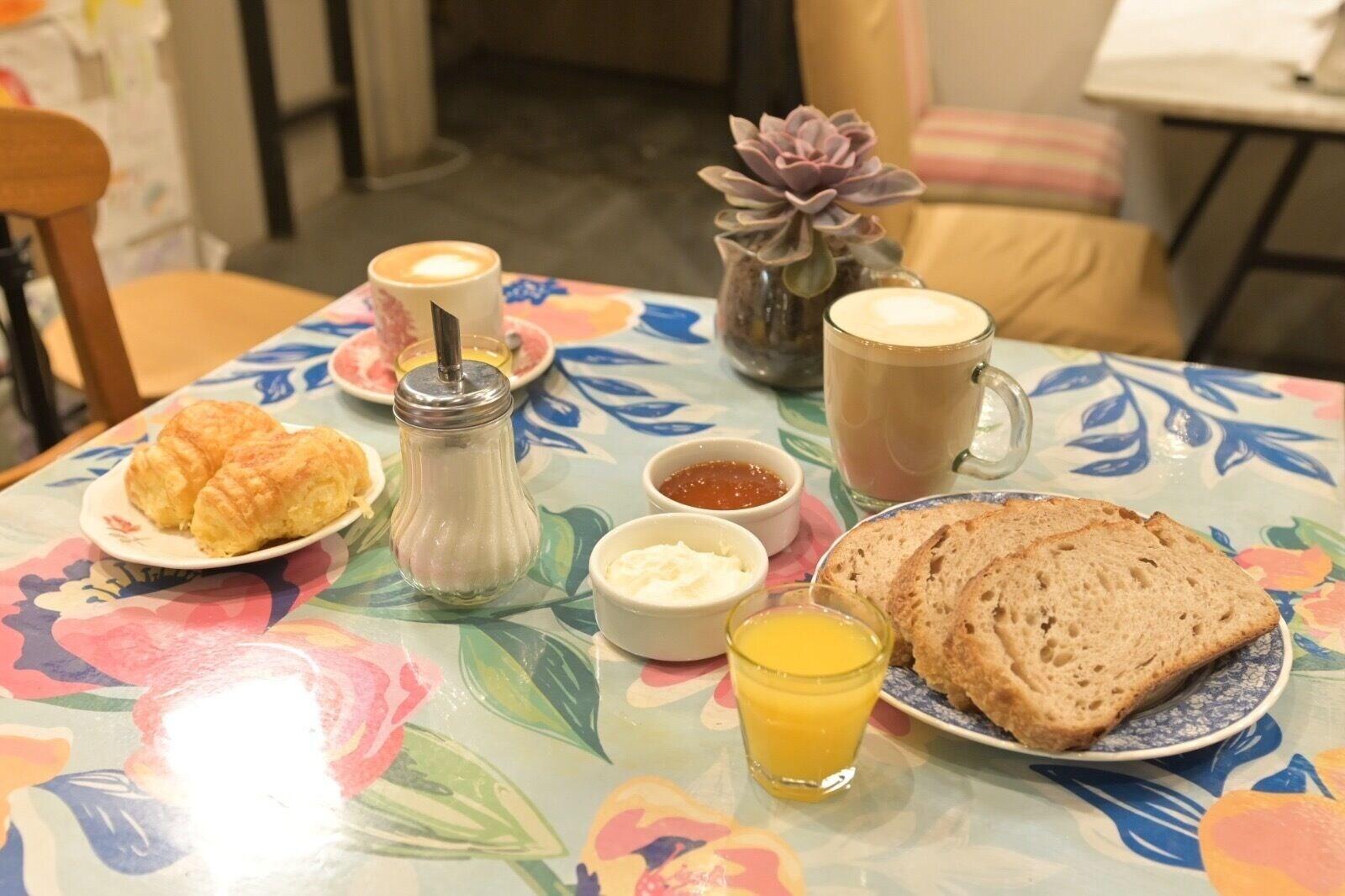Restaurant Art House Palermo BBQ jacuzzi  Breakfast