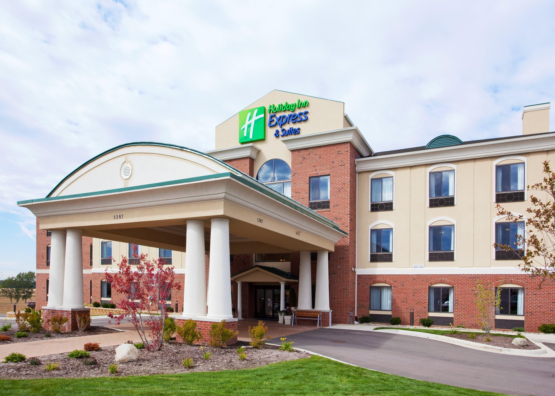 Vista Exterior Holiday Inn Express & Suites Howell by IHG
