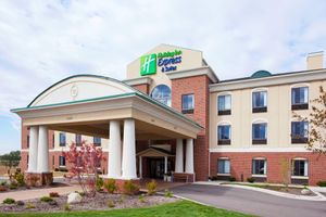 Alojamiento - Holiday Inn Express & Suites Howell by IHG
