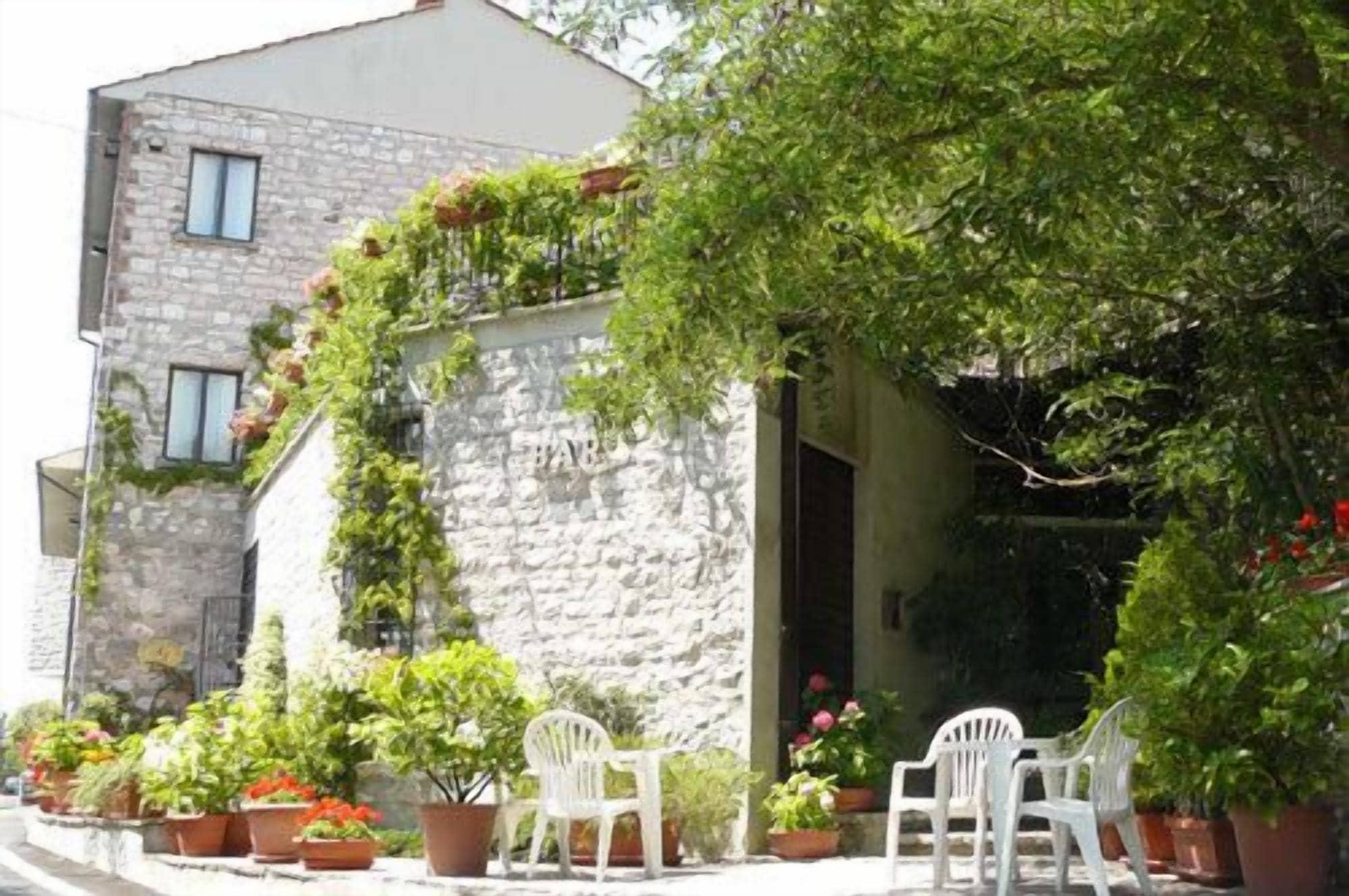 Vista Exterior Hotel La Rocca