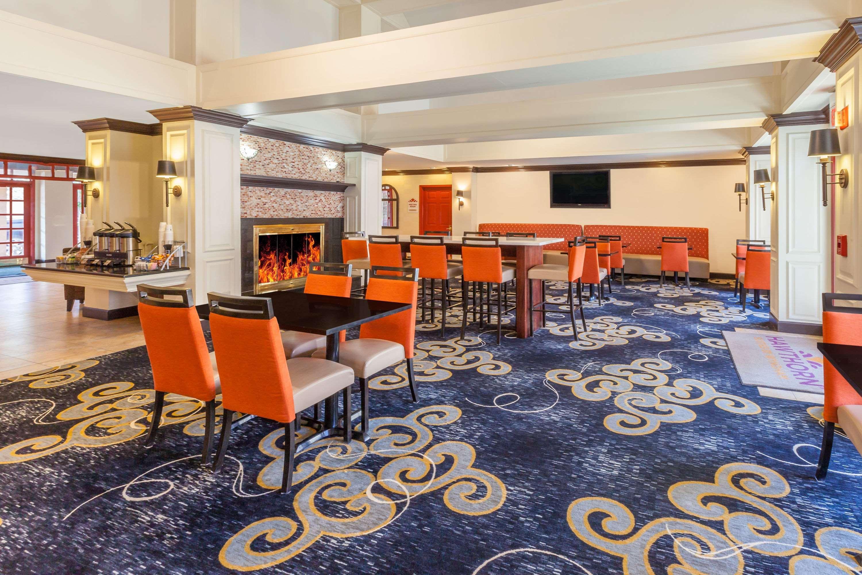 Restaurant Hawthorn Suites By Wyndham Detroit Warren