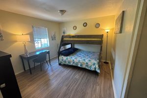 Alquiler Vacacional - Spacious Family Fun Getaway 3-bedroom townhome in Vista