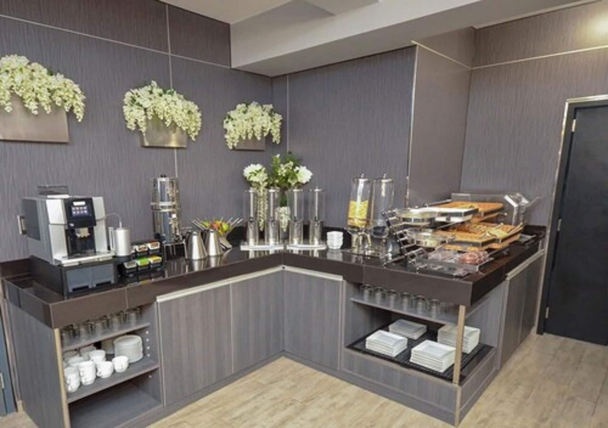Restaurant qp Hotels Trujillo