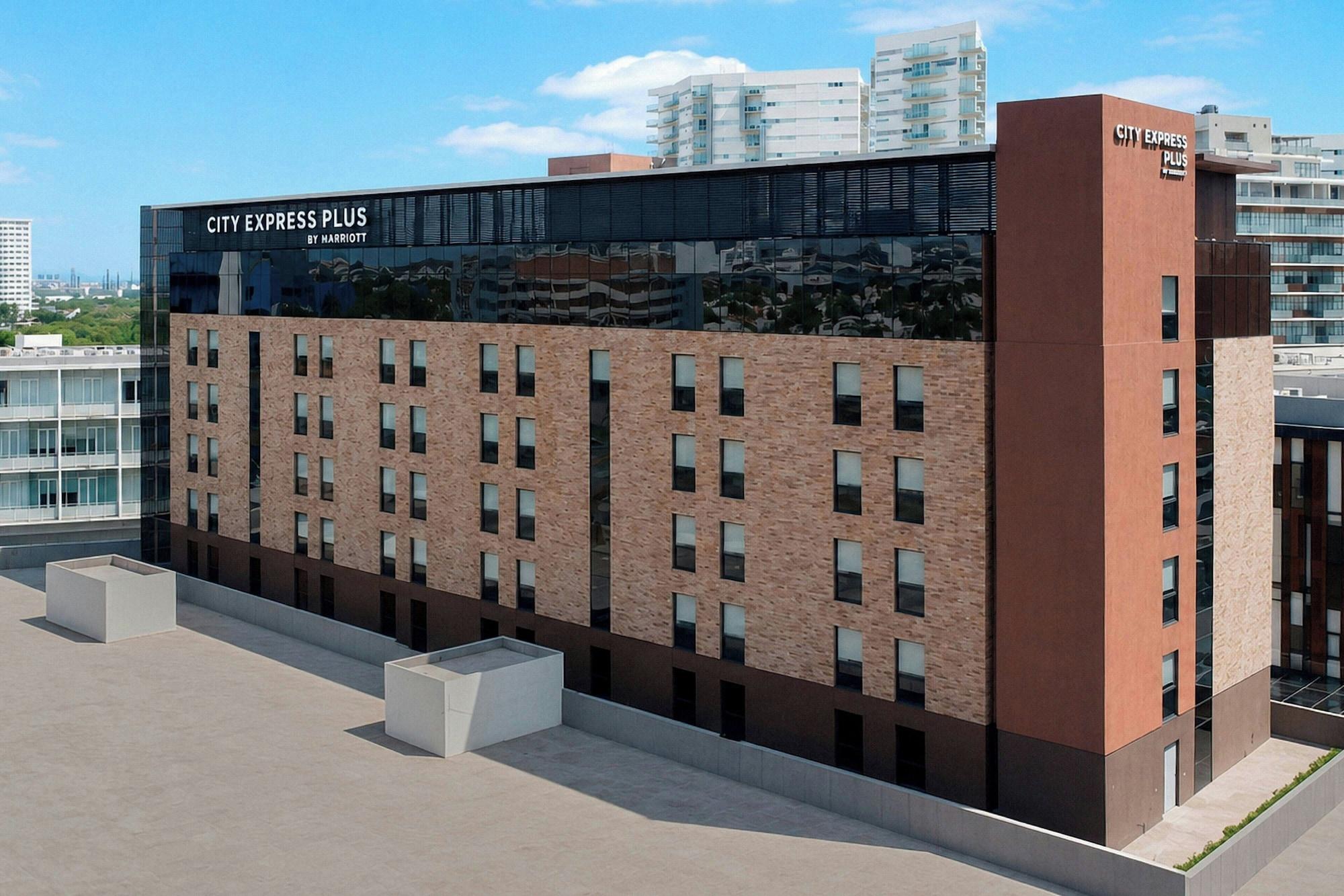 Vista Exterior City Express Plus by Marriott Monterrey Nuevo Sur
