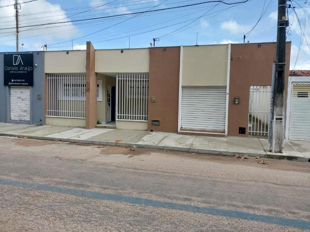 Vista da fachada Fenix Hospedaria