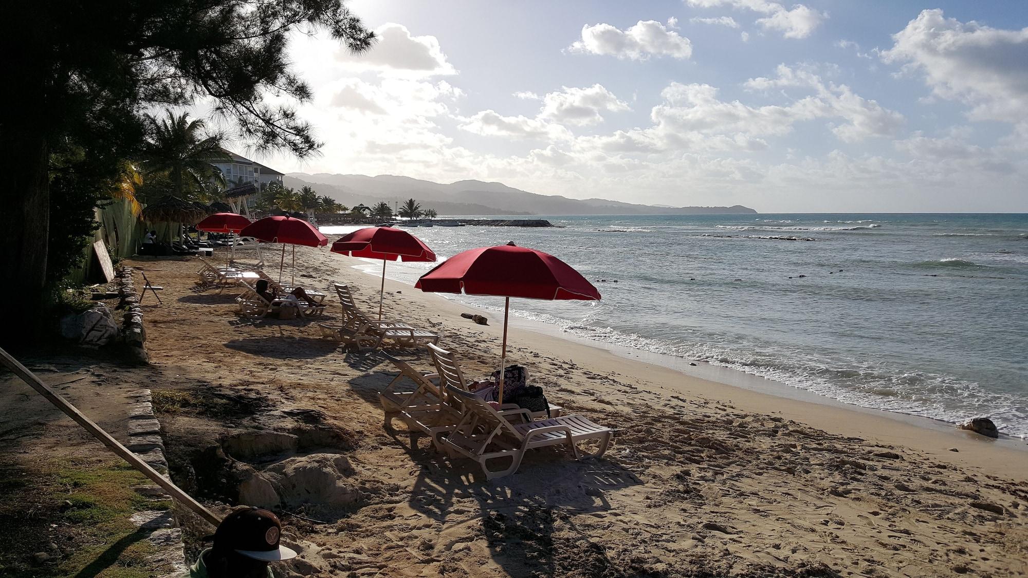 Playa Casa Marina Montego Bay at Seawind