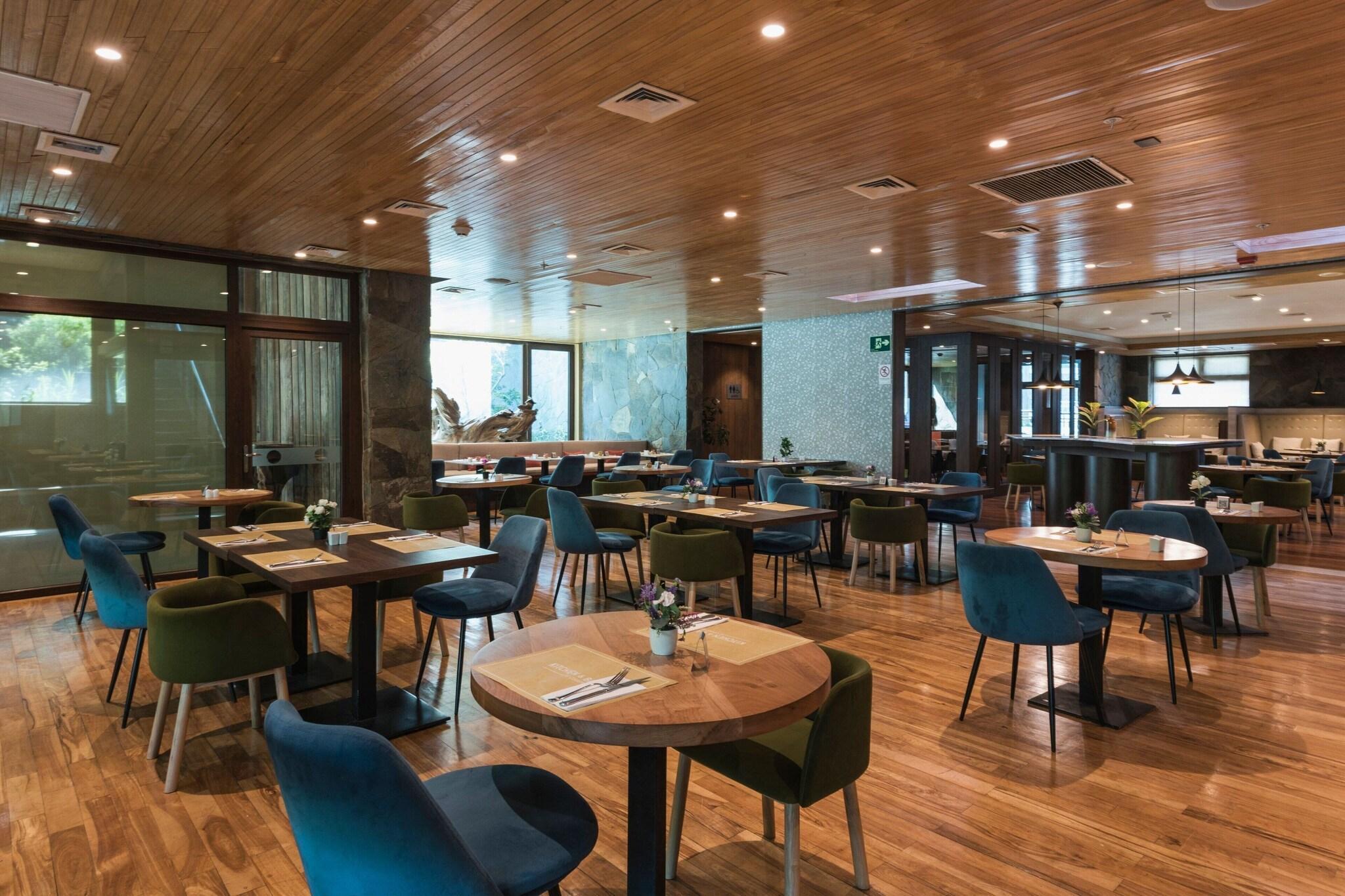 Restaurant Courtyard by Marriott Puerto Montt