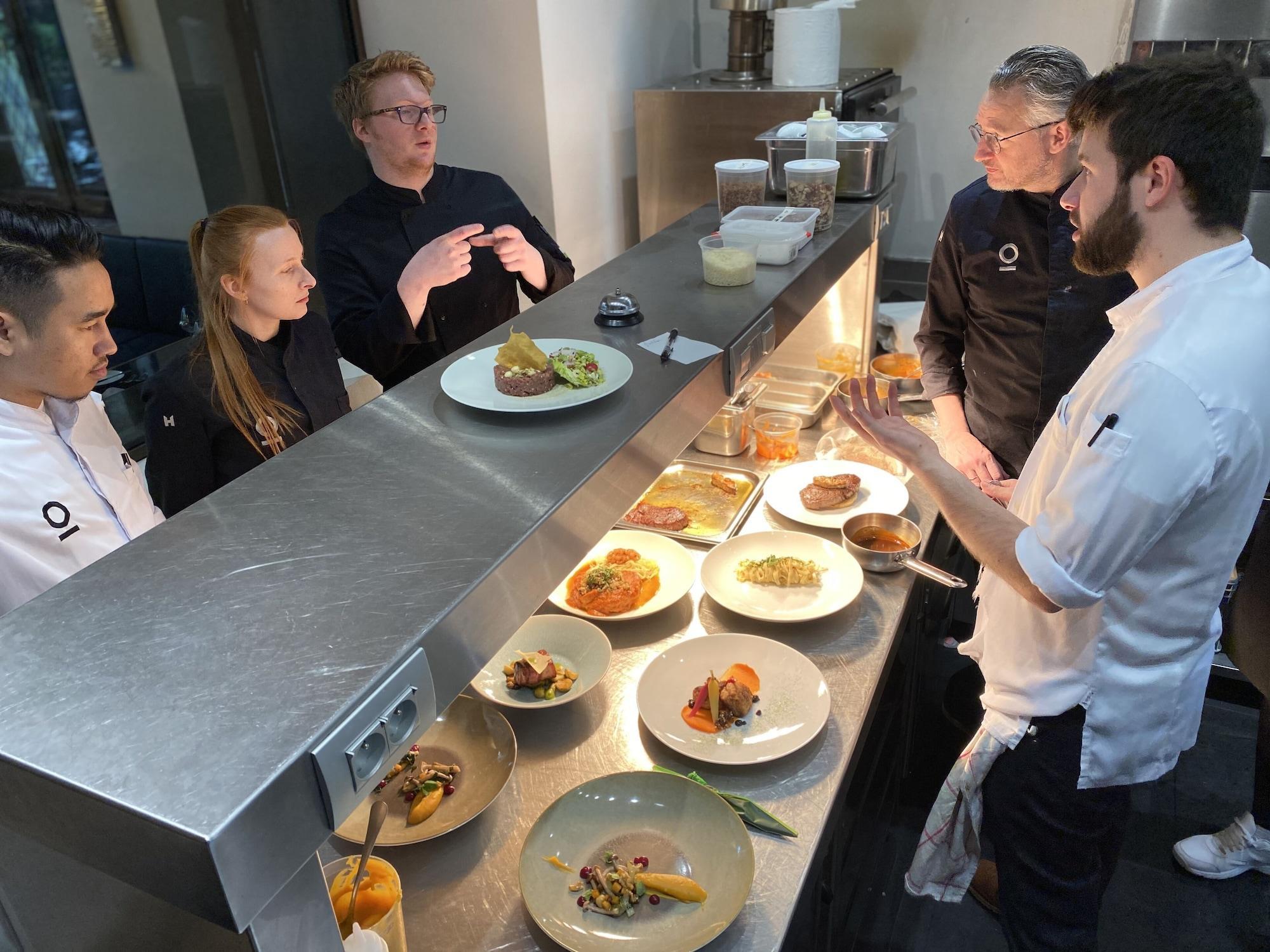 Restaurant Hotel The Fourth - Tafelrond