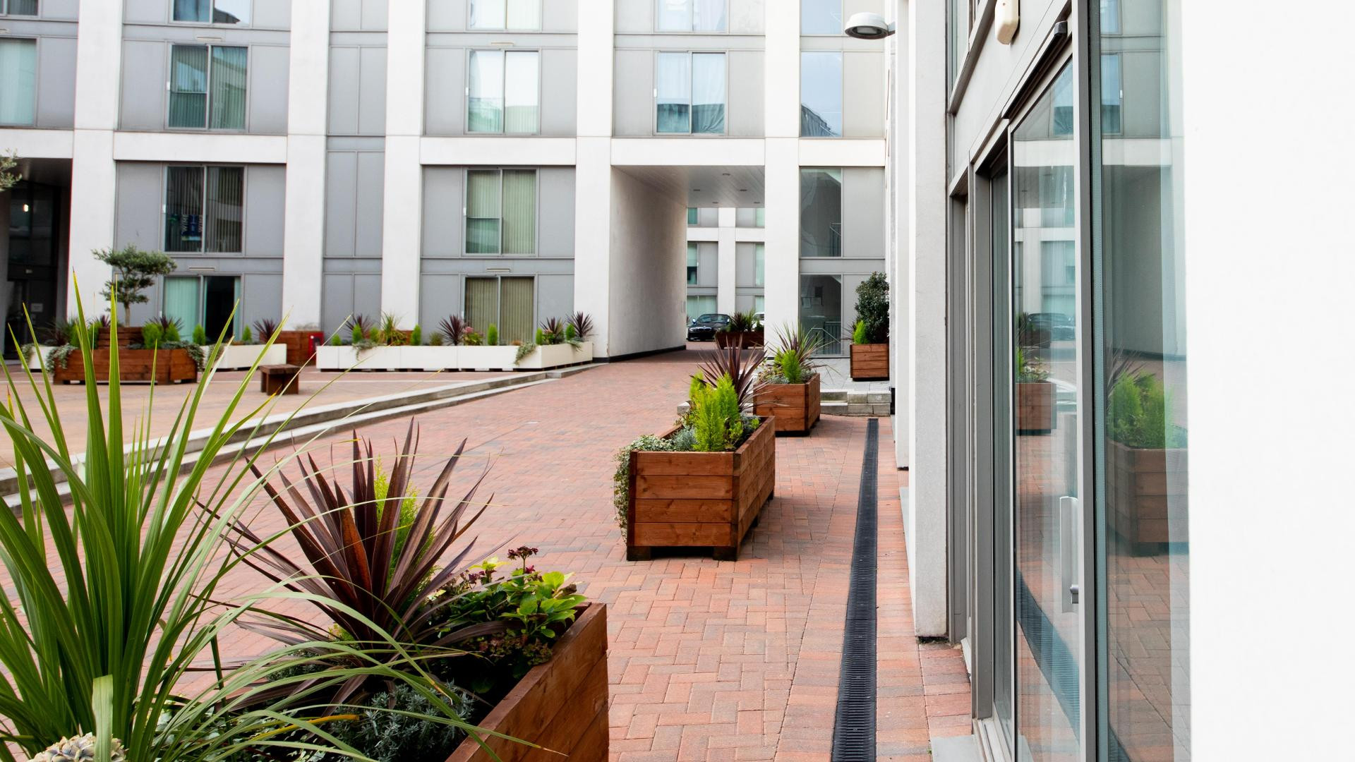 Vista Lobby The Spires Serviced Apartments Birmingham