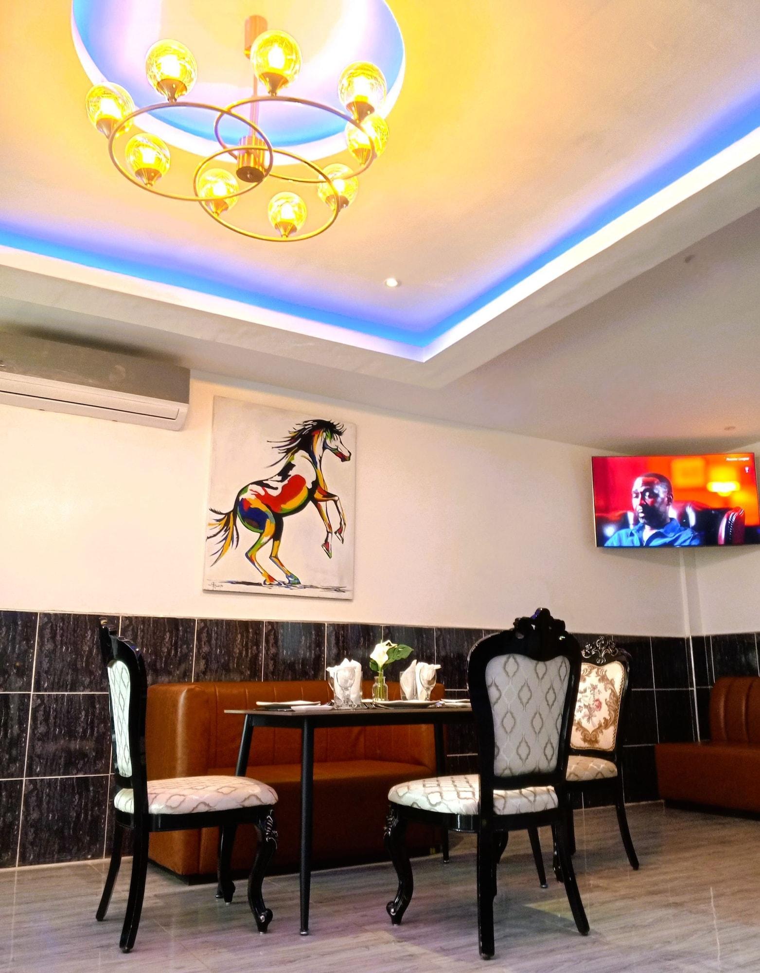 Restaurant IKE CITY Hotel