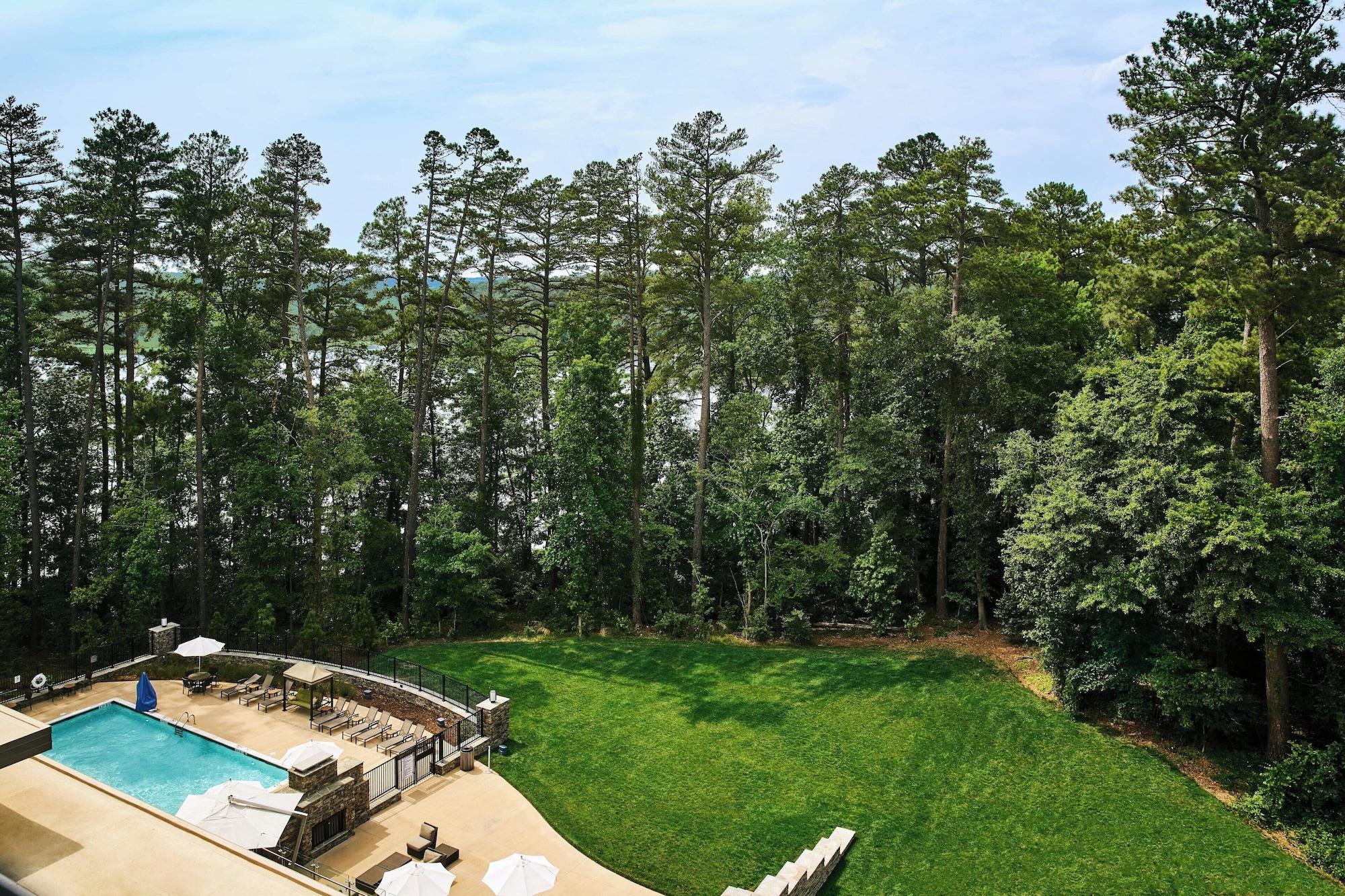 Vista Piscina The StateView Hotel, Autograph Collection