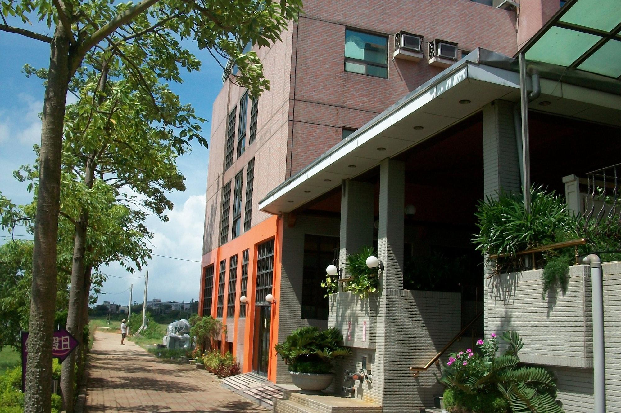 Varios Kinsa Holiday Hotel