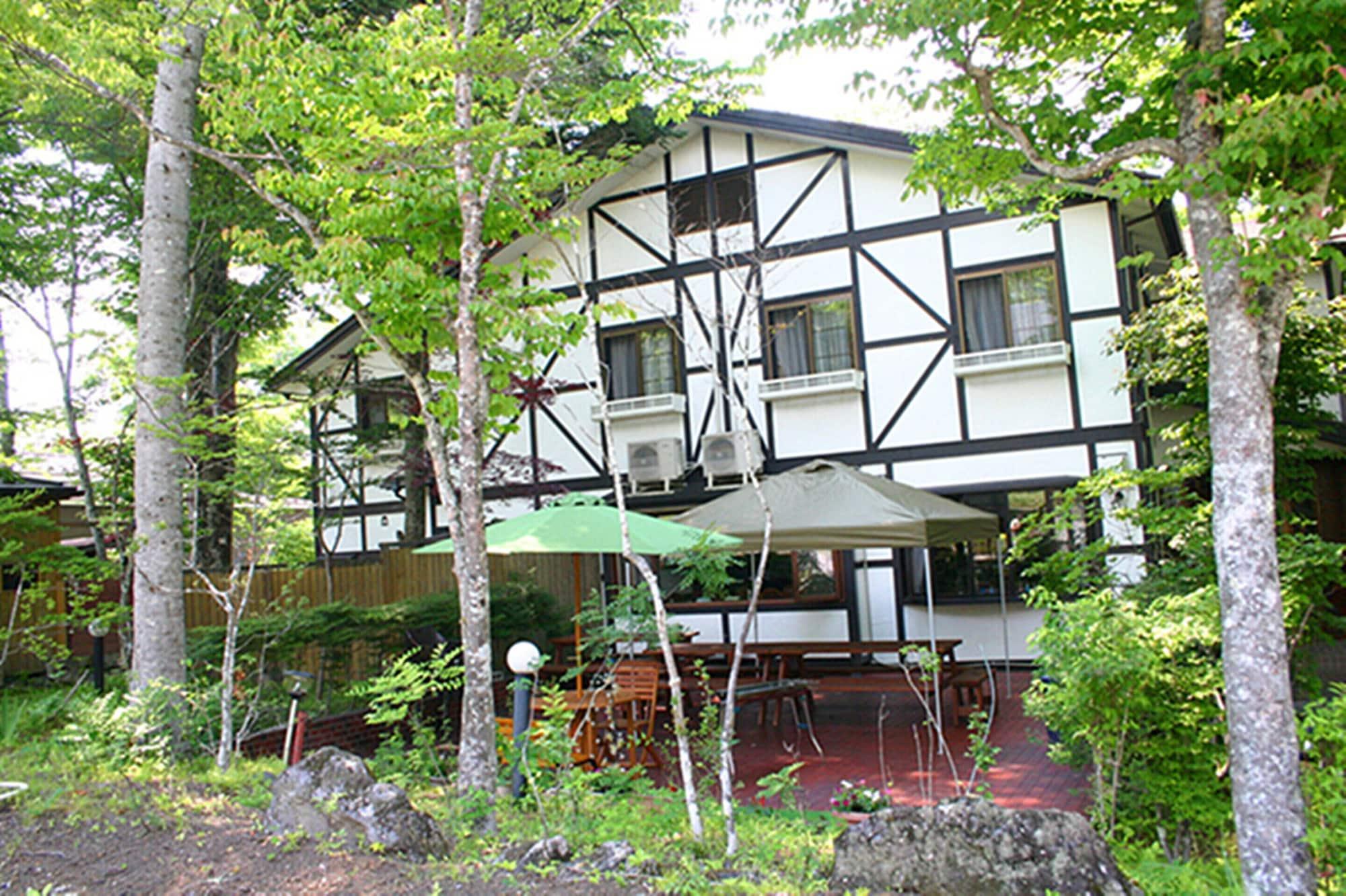 Vista Exterior Pension Marie