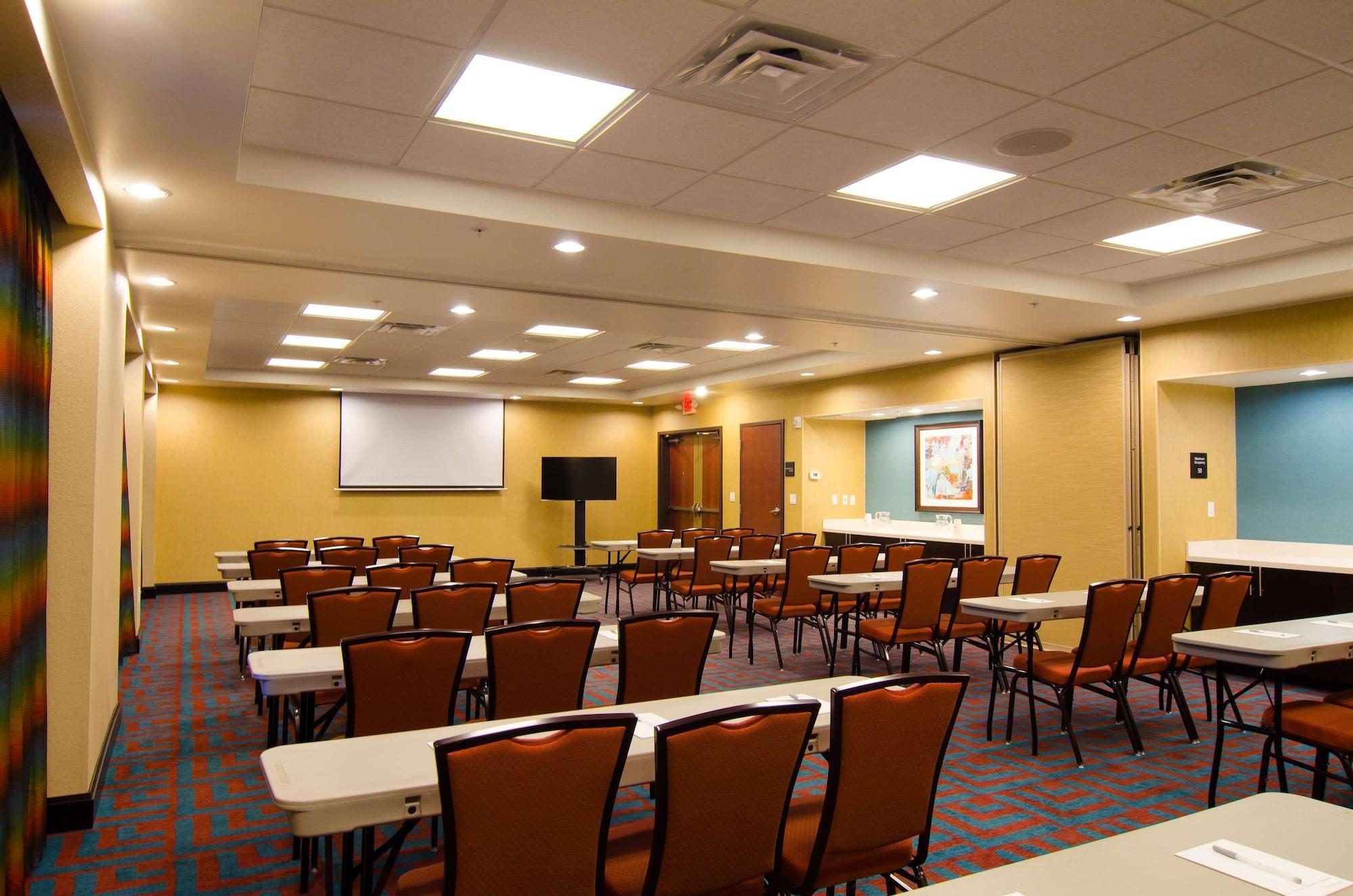 Sala de Reuniones Hampton Inn & Suites Huntsville