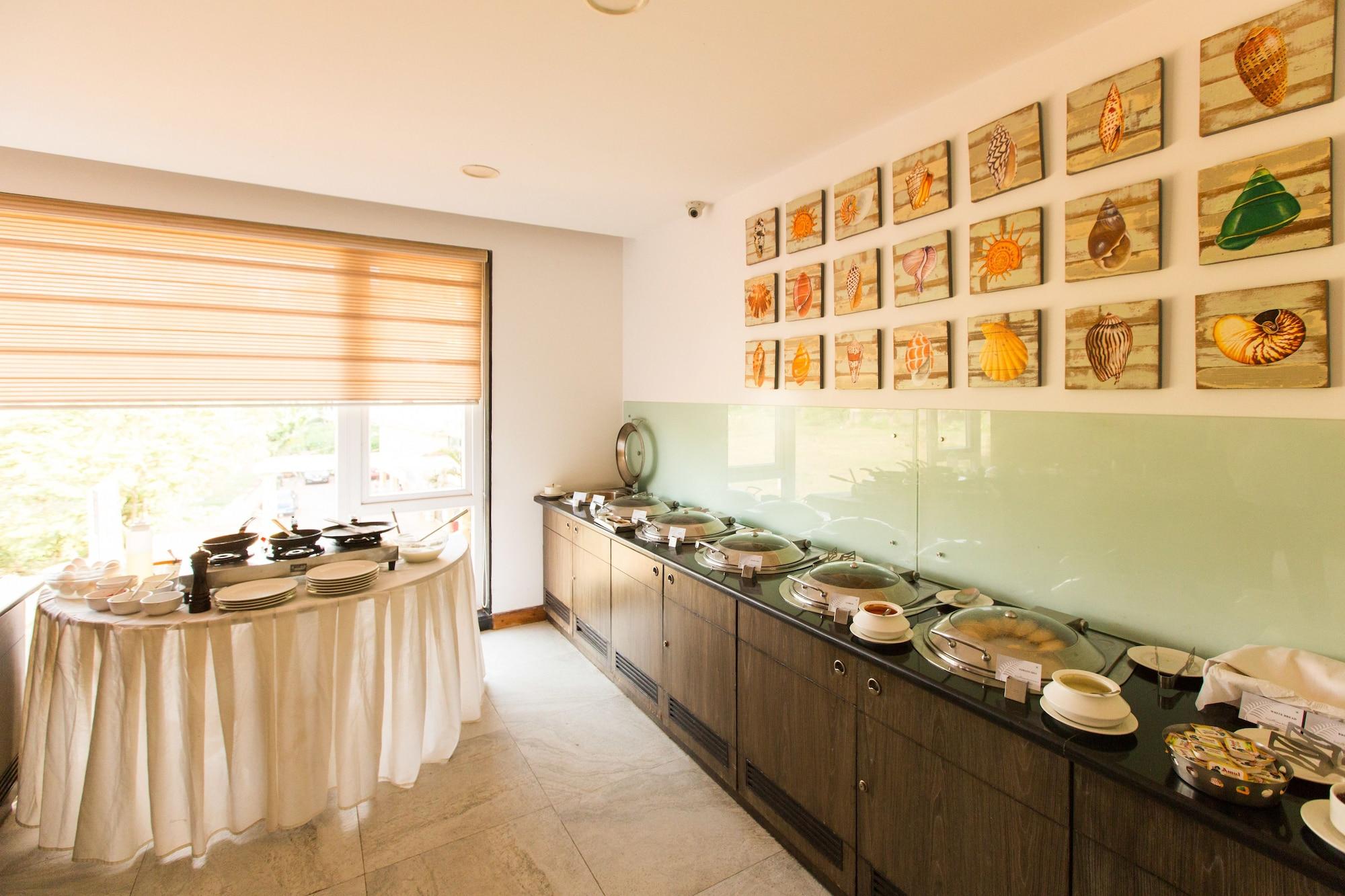 Restaurant The Fern Residency Miramar