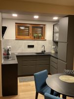 Alquiler Vacacional - Moderní a útulný apartmán, kompletně vybavený, u lesa, pro 2 osoby s parkováním