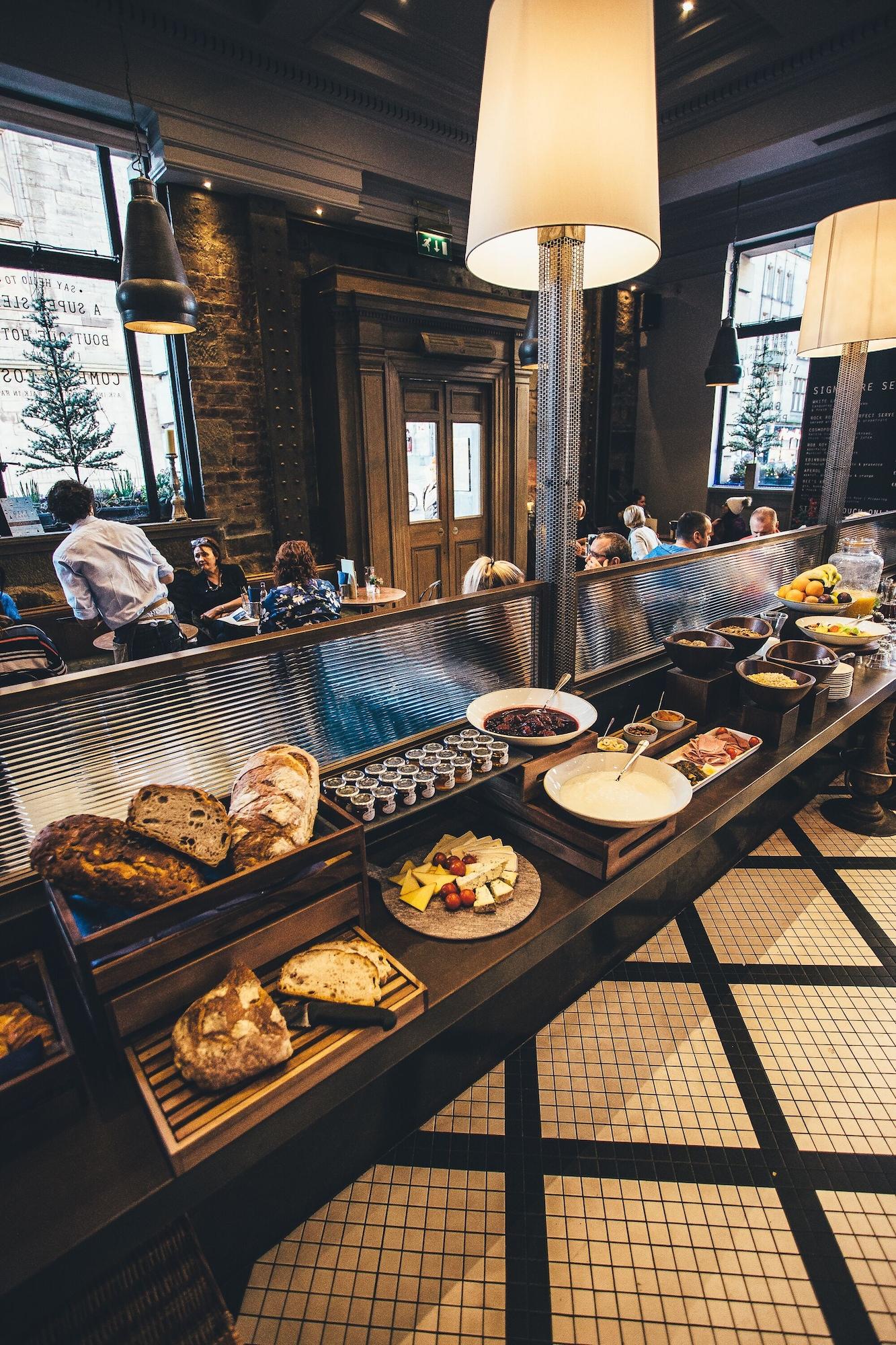 Restaurant The Inn On The Mile