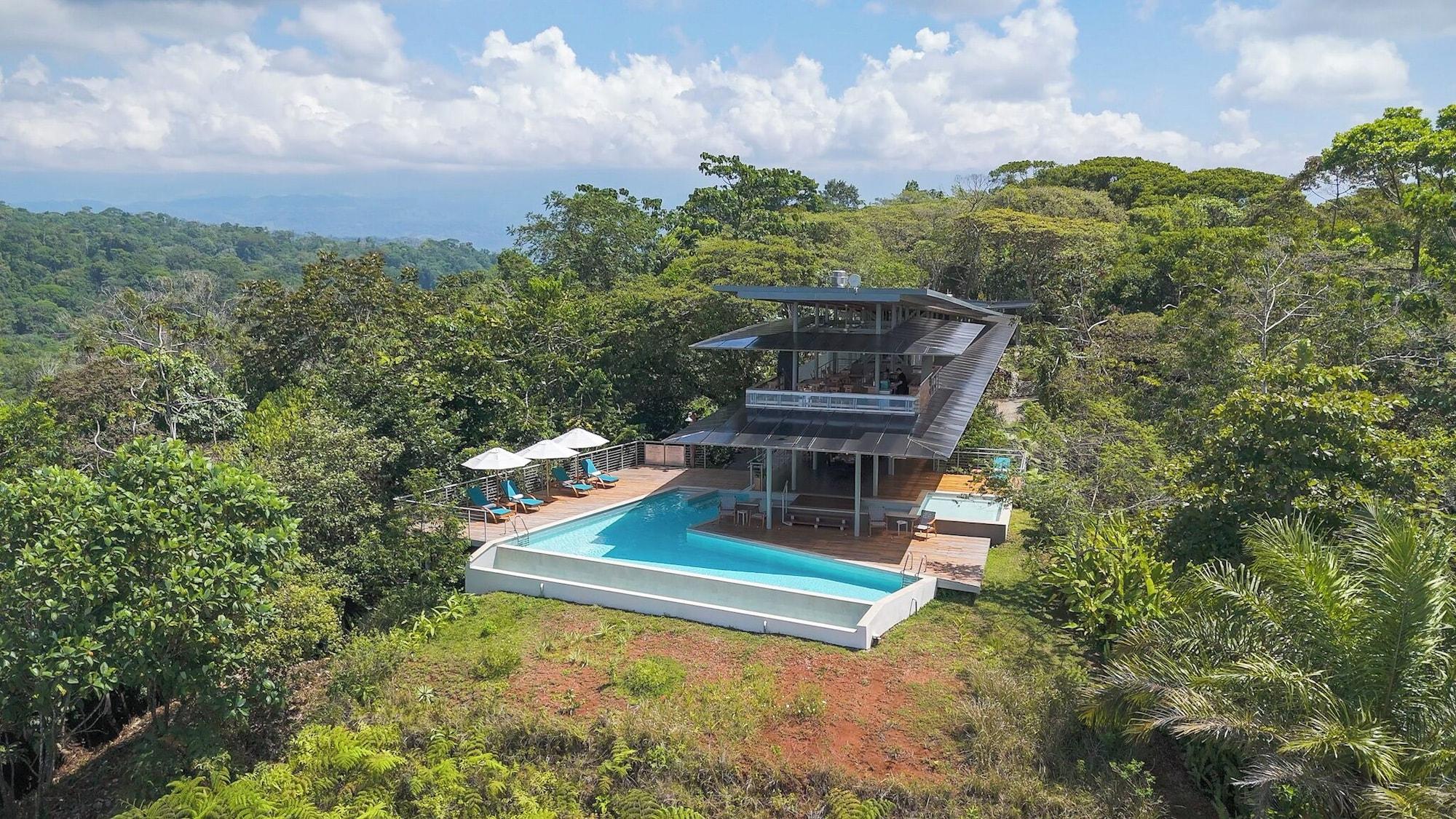 Vista Exterior Cielo Lodge