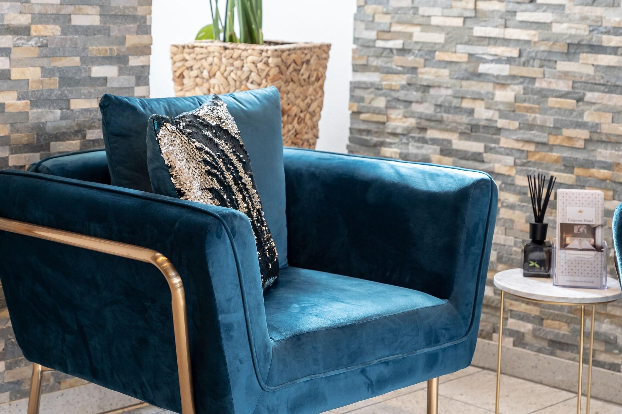 Vista Lobby Empress Hotel