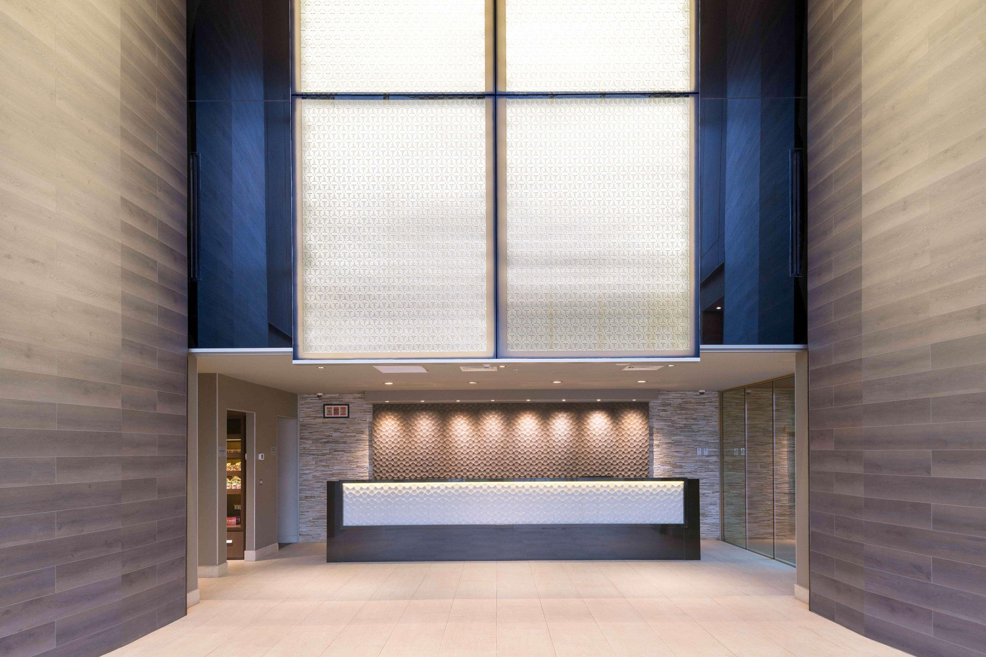 Vista Lobby Hilton Garden Inn Iquique