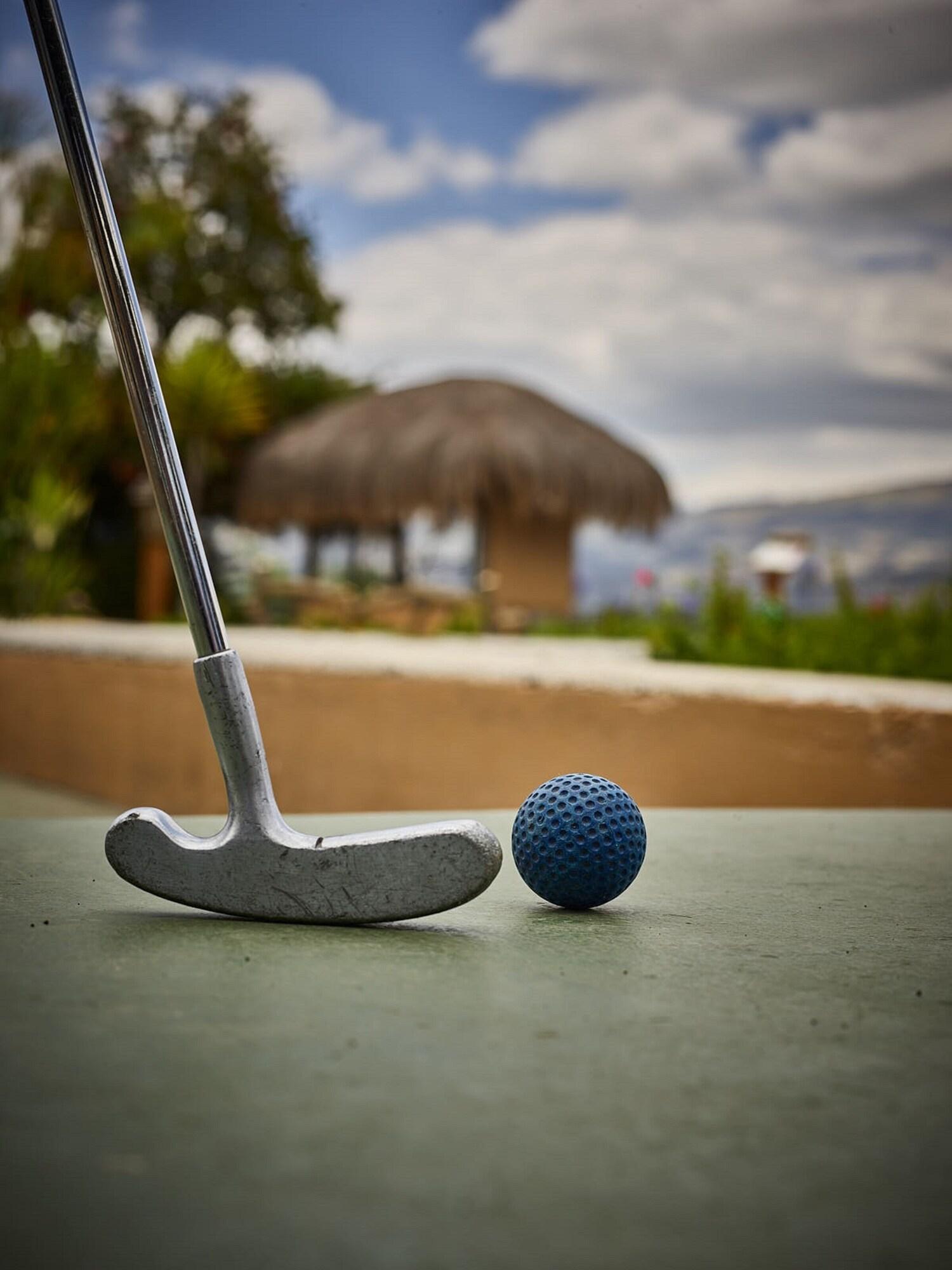 Campo de Golf Hostería Cabañas del Lago