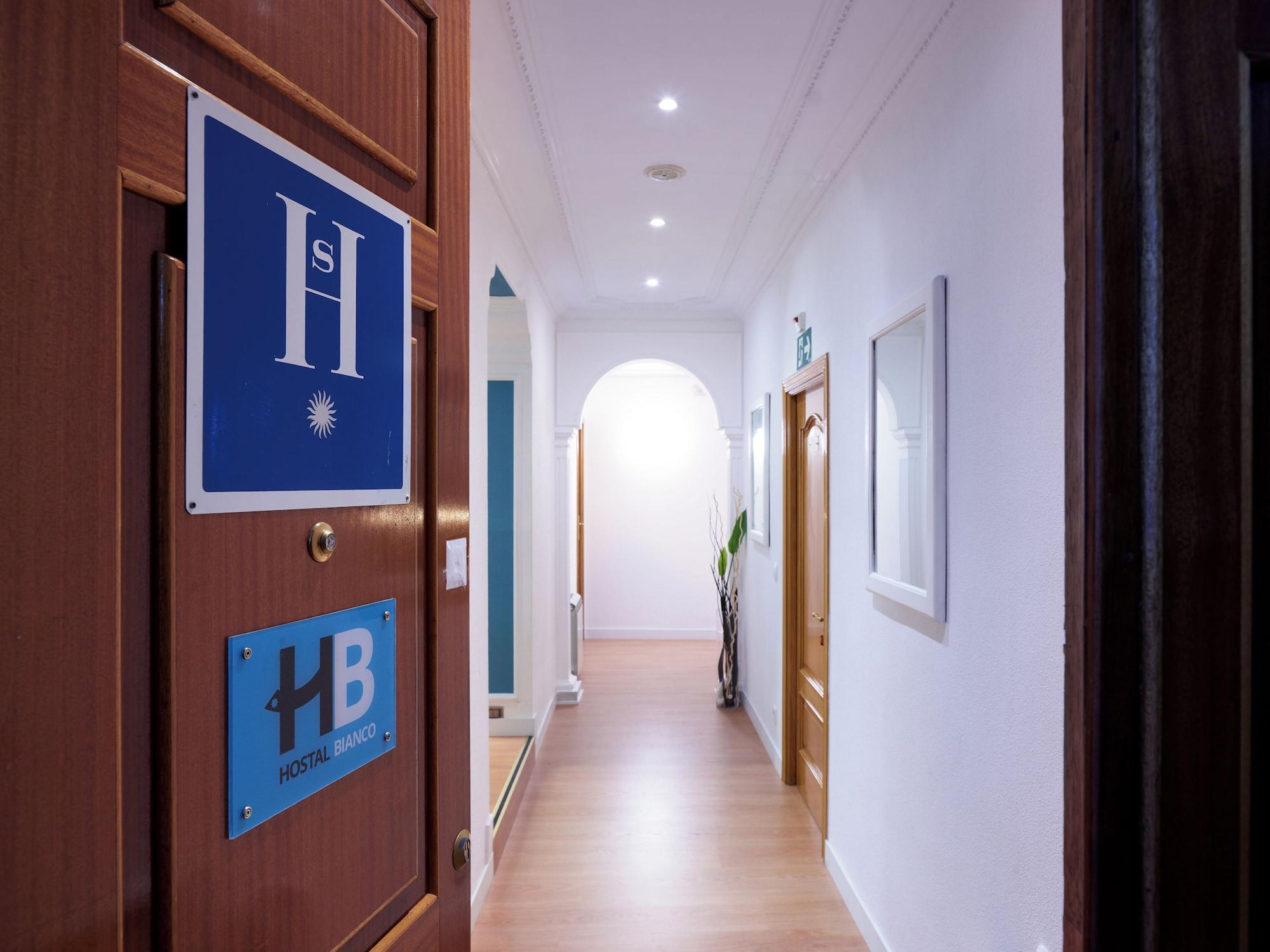 Varios Hostal Bianco