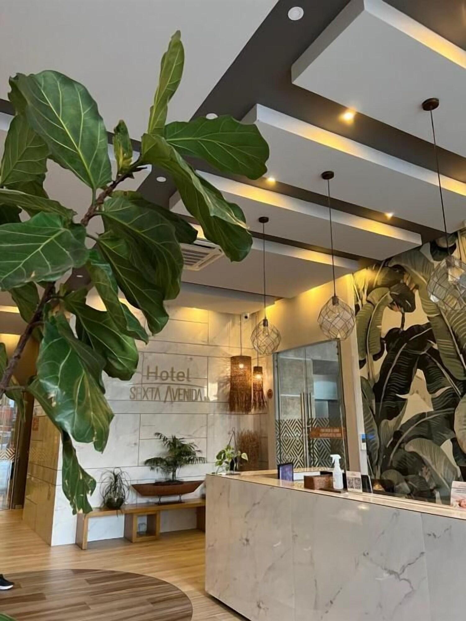 Vista Lobby Hotel Sexta Avenida Inn