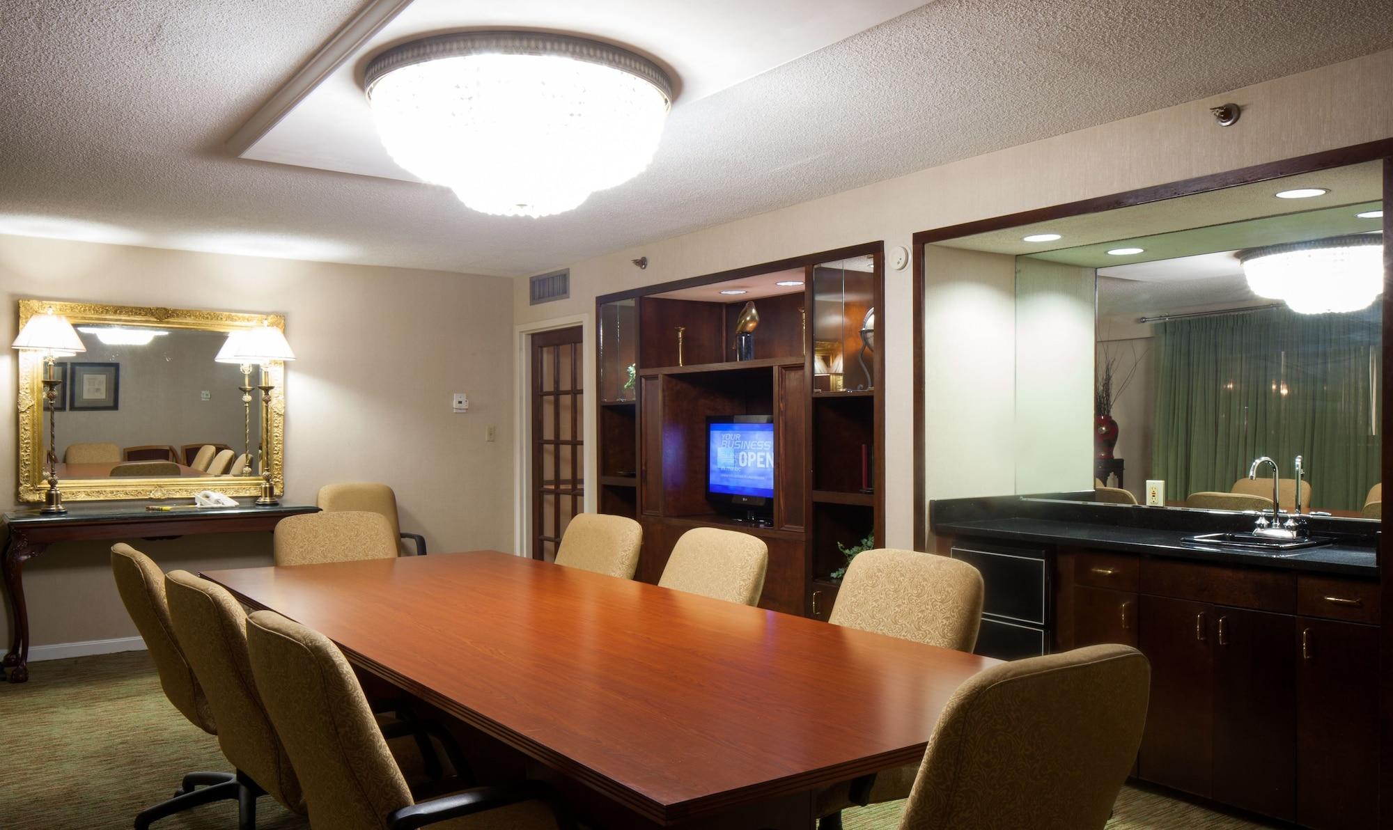 Sala de Reuniones Crowne Plaza Hotel Hickory by IHG