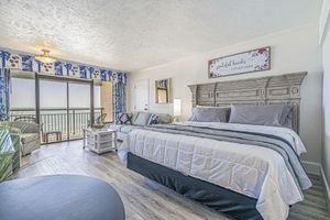 Alojamiento - Luxury Beachfront Condo w/ resort amenities, newly remodeled, direct ocean views