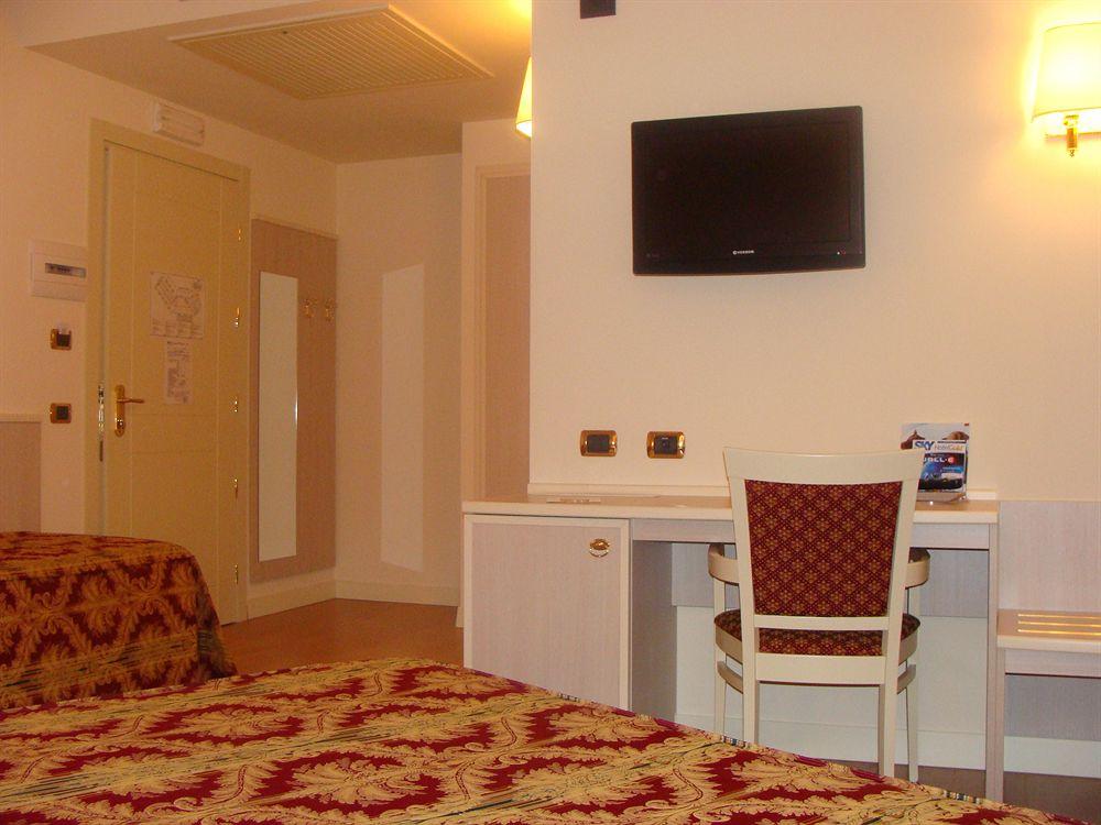 Set de Habitación Hotel Belforte
