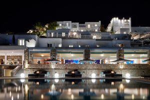 Alojamiento - Myconian Ambassador Hotel Relais & Chateaux