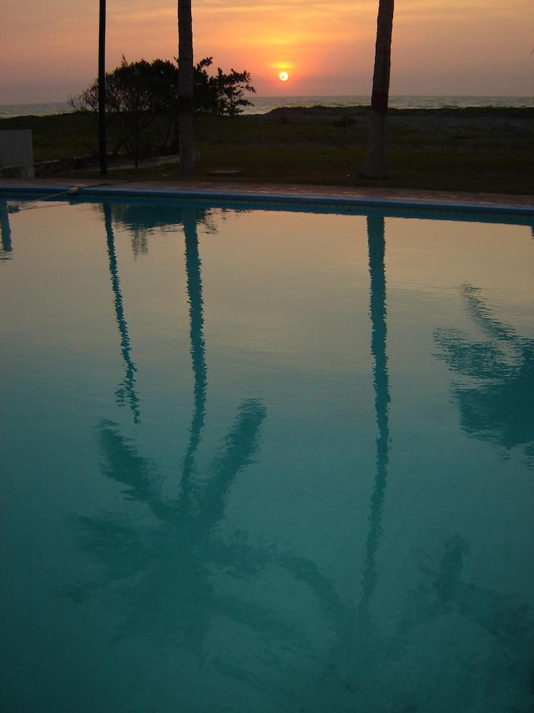Vista Piscina Hotel Boca de Ovejas