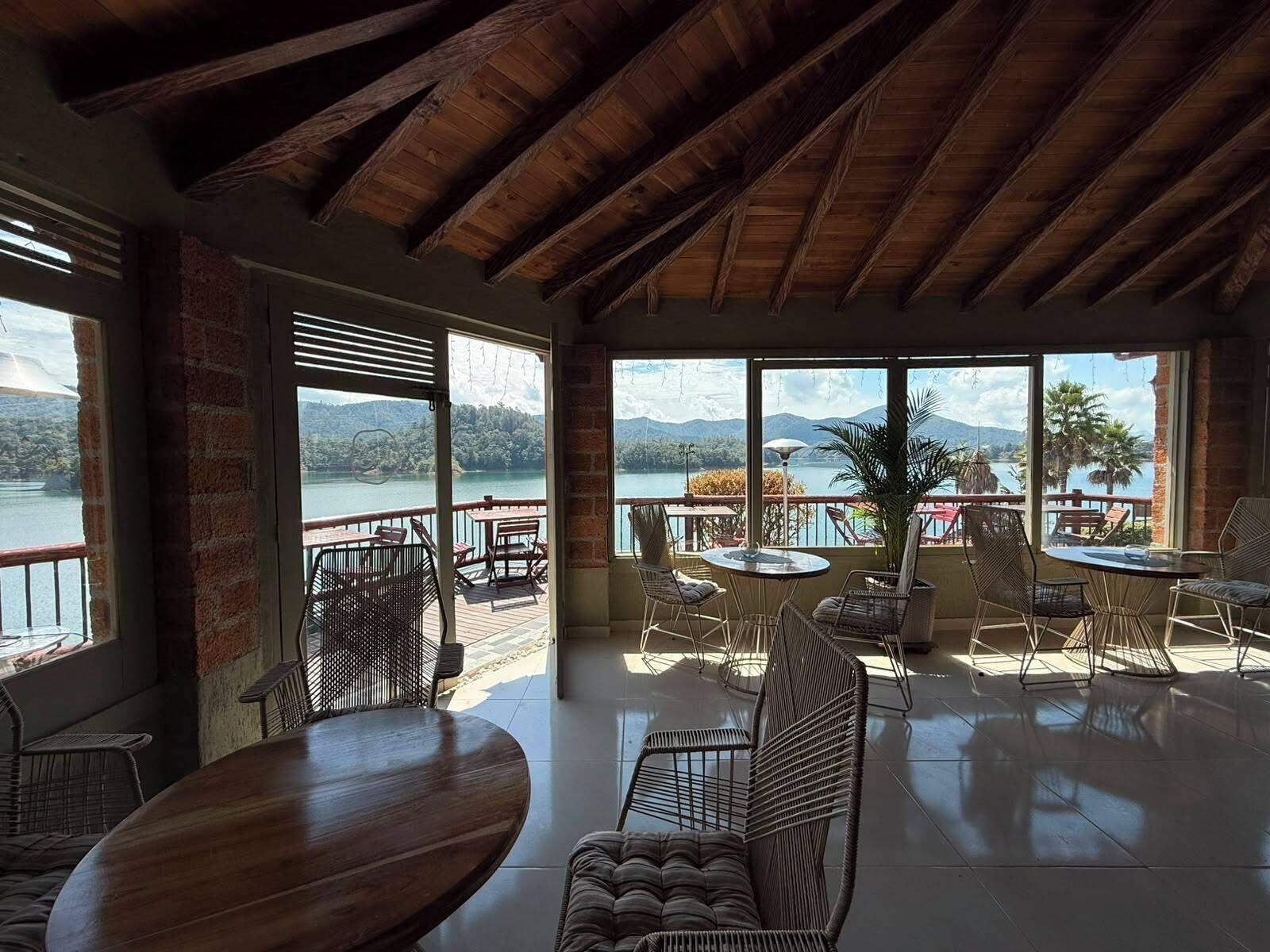 Restaurant Kuma Secret Island - Experience Hotel