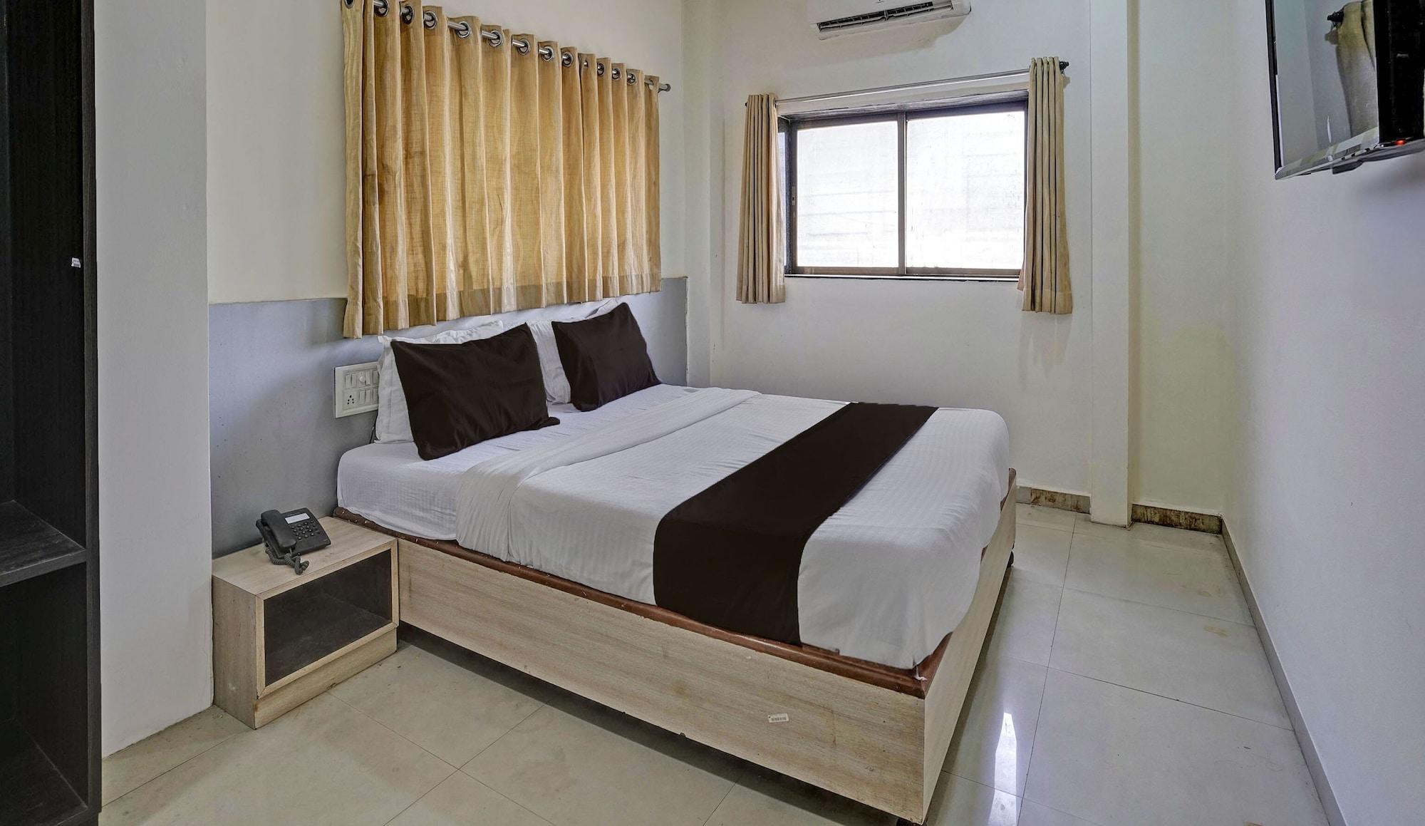 Varios OYO 845 Hotel Kailash Park