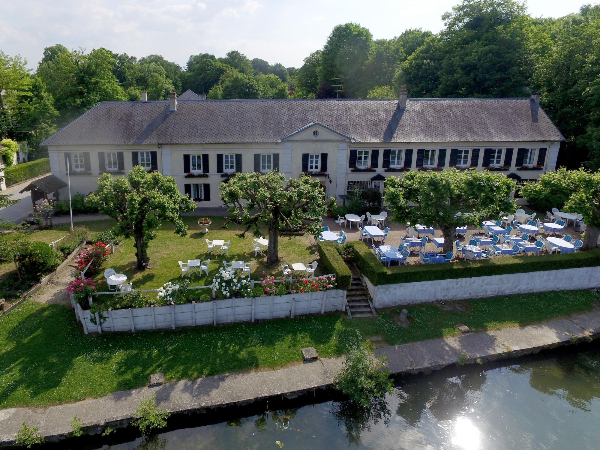 Varios Hostellerie du Pavillon St Hubert