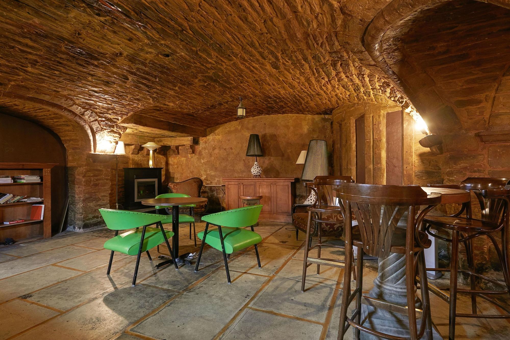 Bar/Salón Hotel St-Denis