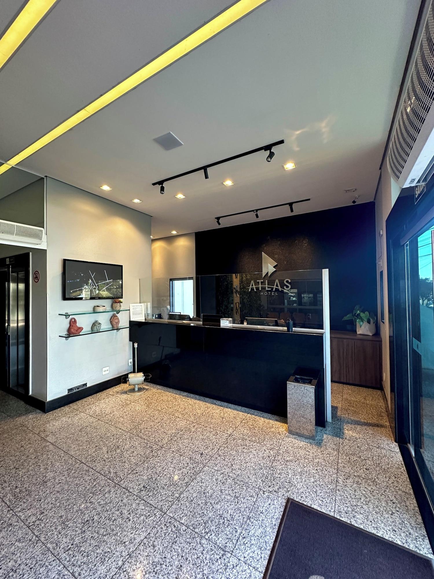 Vista Lobby Hotel Atlas Sete Lagoas