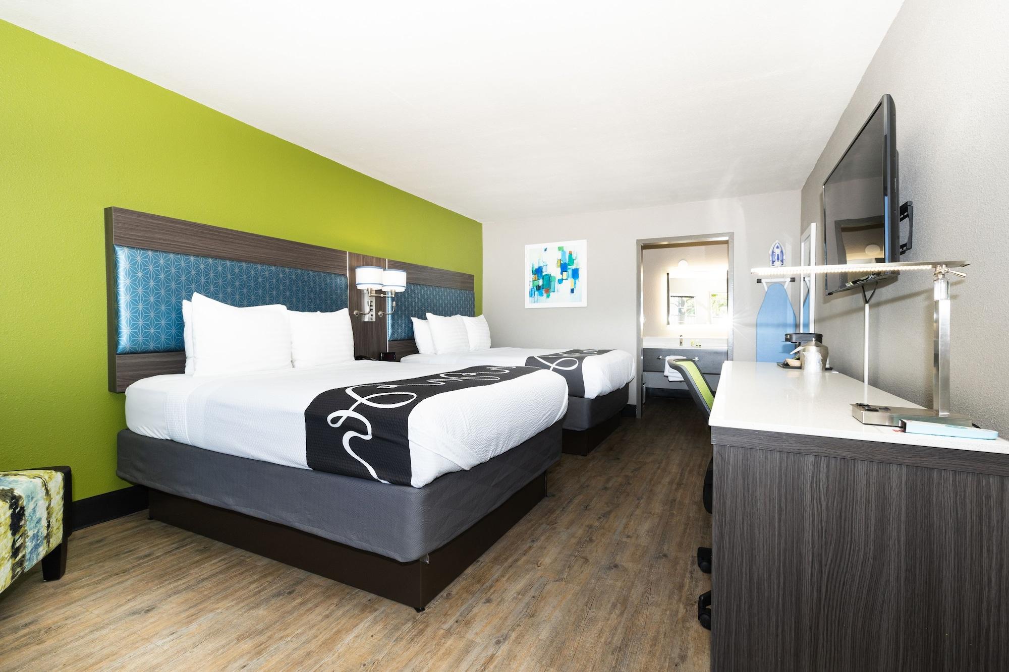 Habitación SureStay Plus Hotel by Best Western Point Richmond