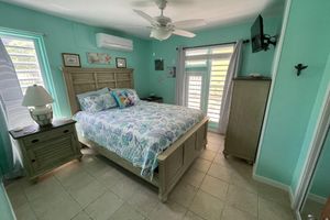 Alquiler Vacacional - A Tropical Paradise Inside and Out, right on the Beach!!!